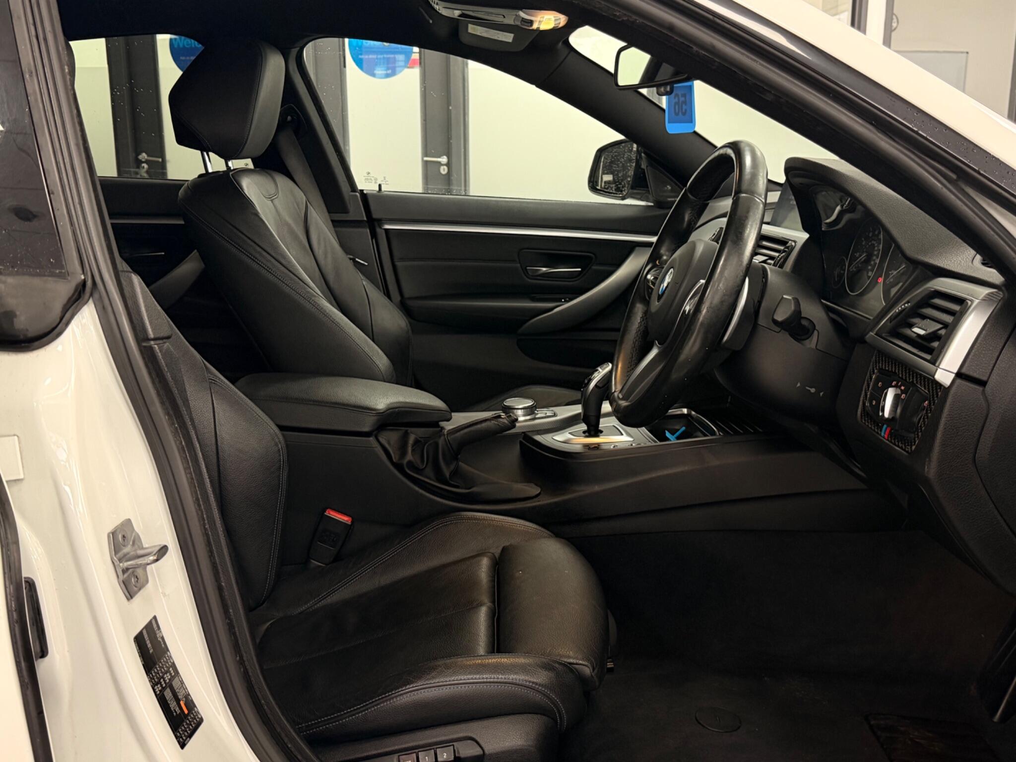 BMW 4 Series view 24