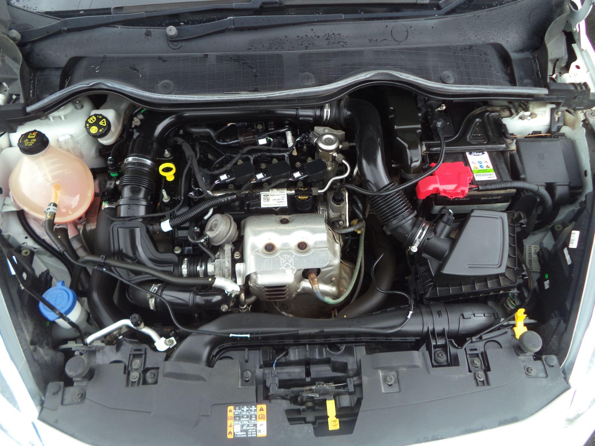Ford Fiesta view 58