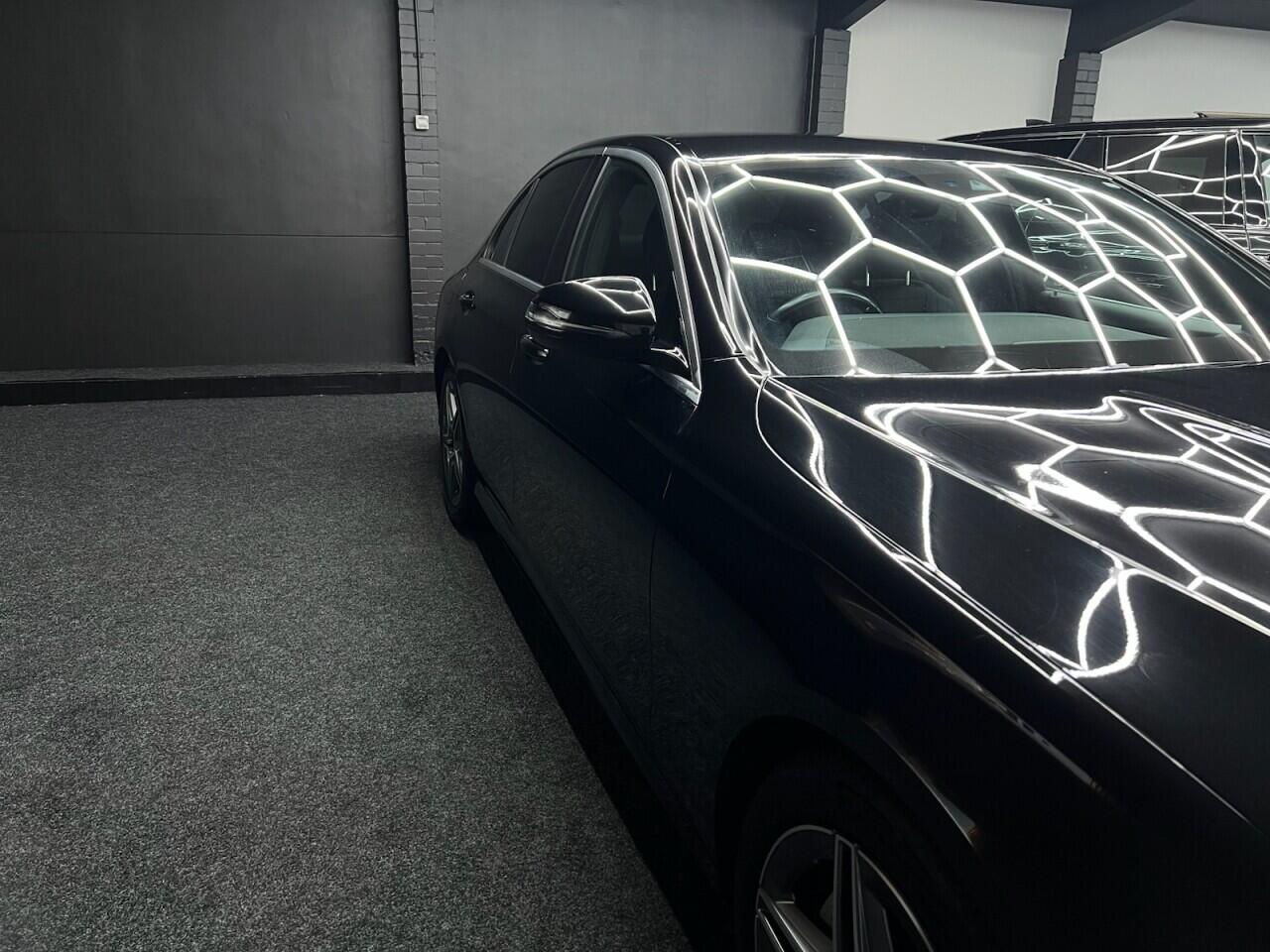 Mercedes-Benz E-Class view 18