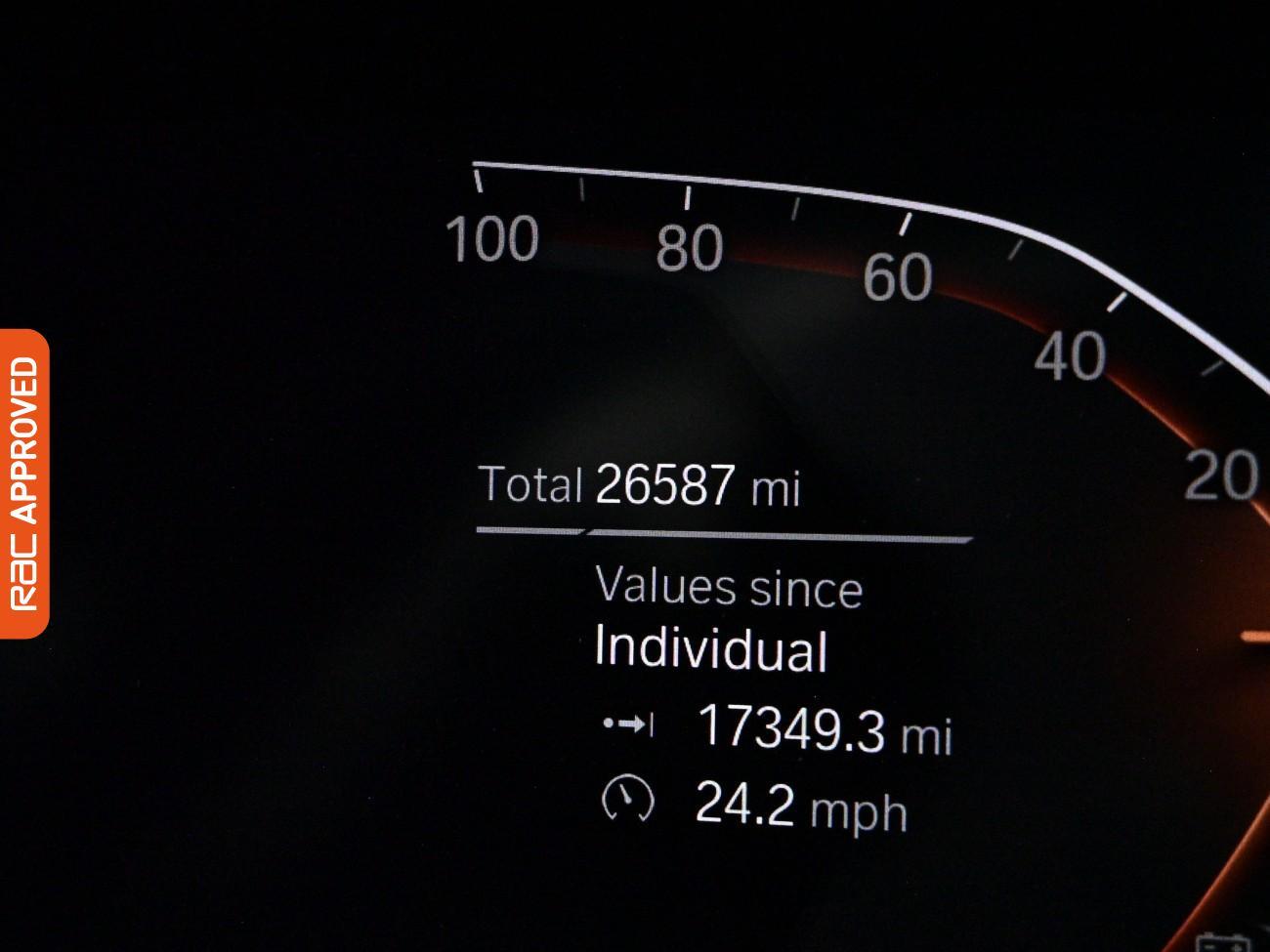 BMW 1 Series view 11