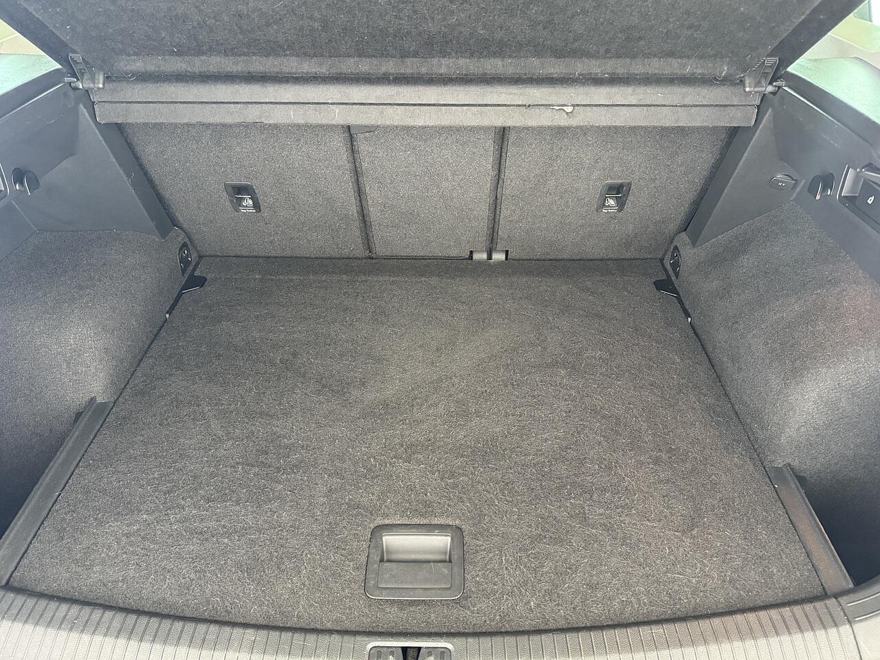 Volkswagen Tiguan view 10