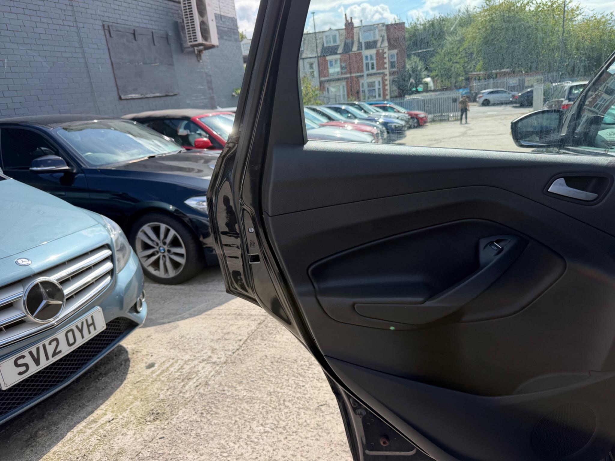 Ford Kuga view 24