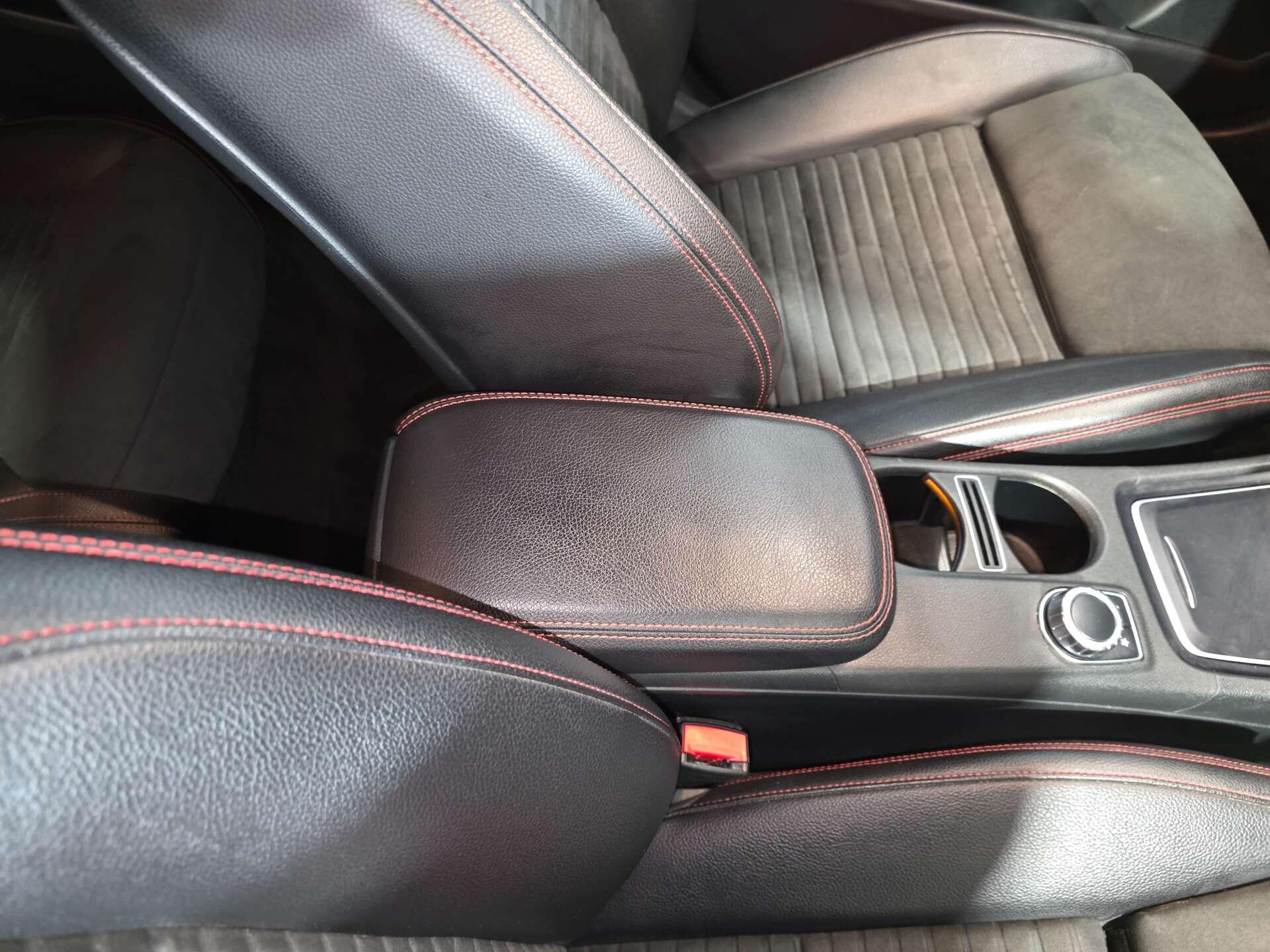 Mercedes-Benz GLA view 36