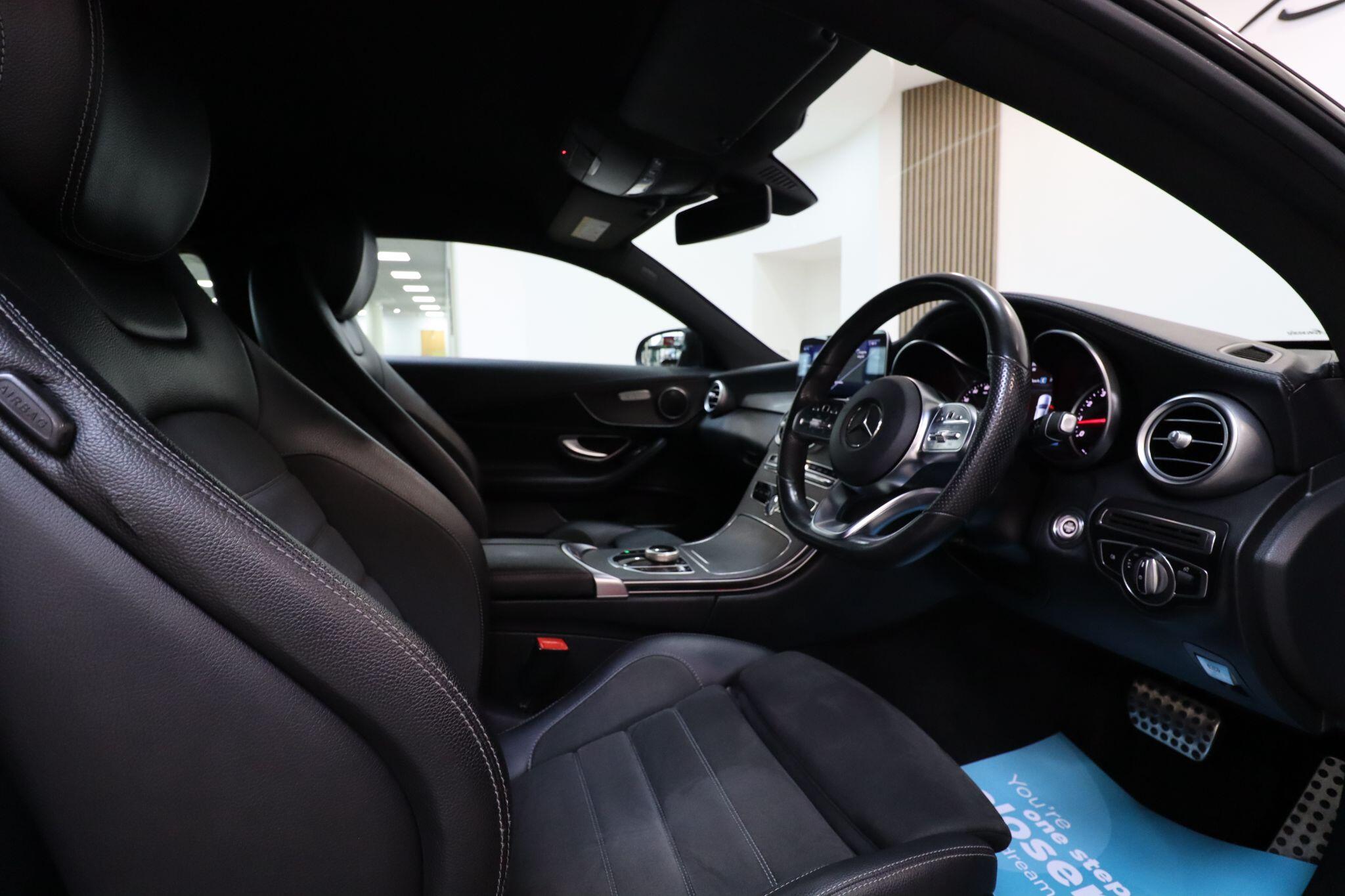 Mercedes-Benz C Class view 13