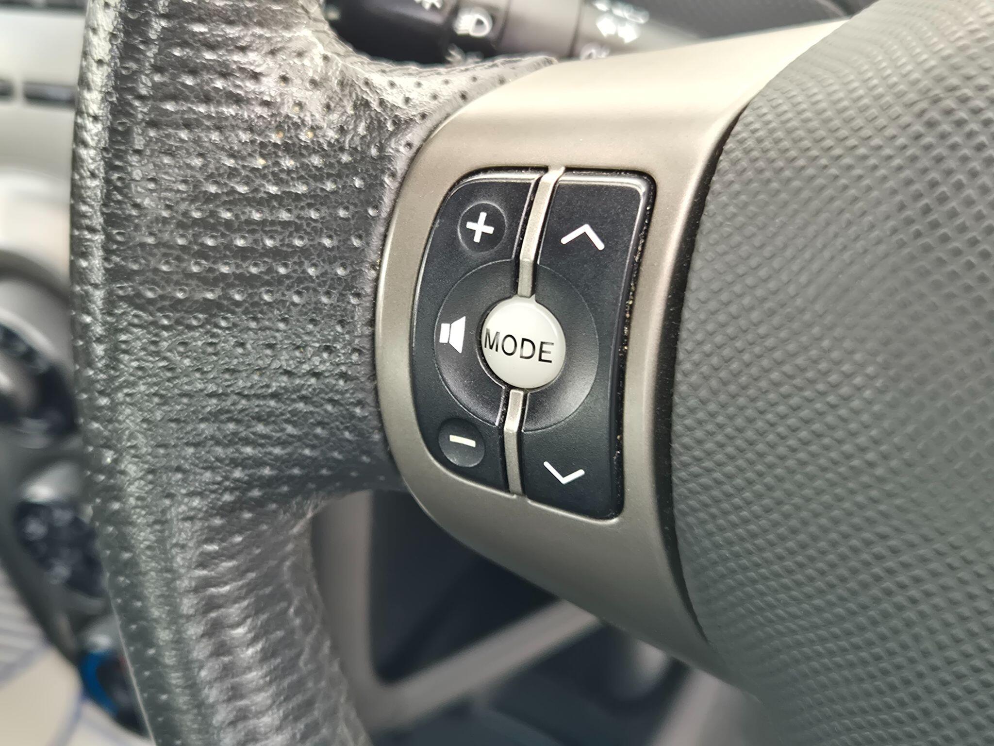 Toyota Yaris view 10