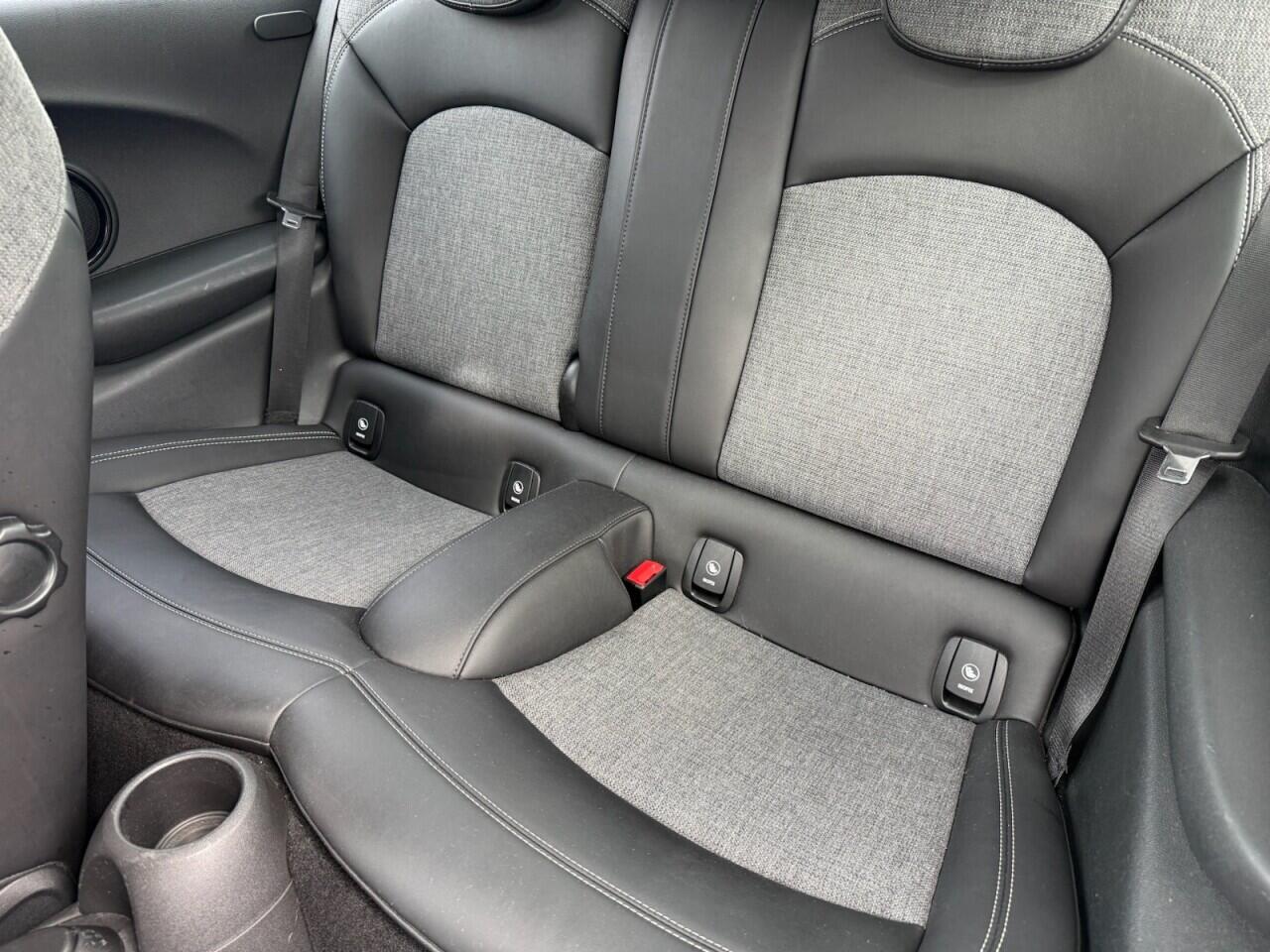 Mini Hatch view 24
