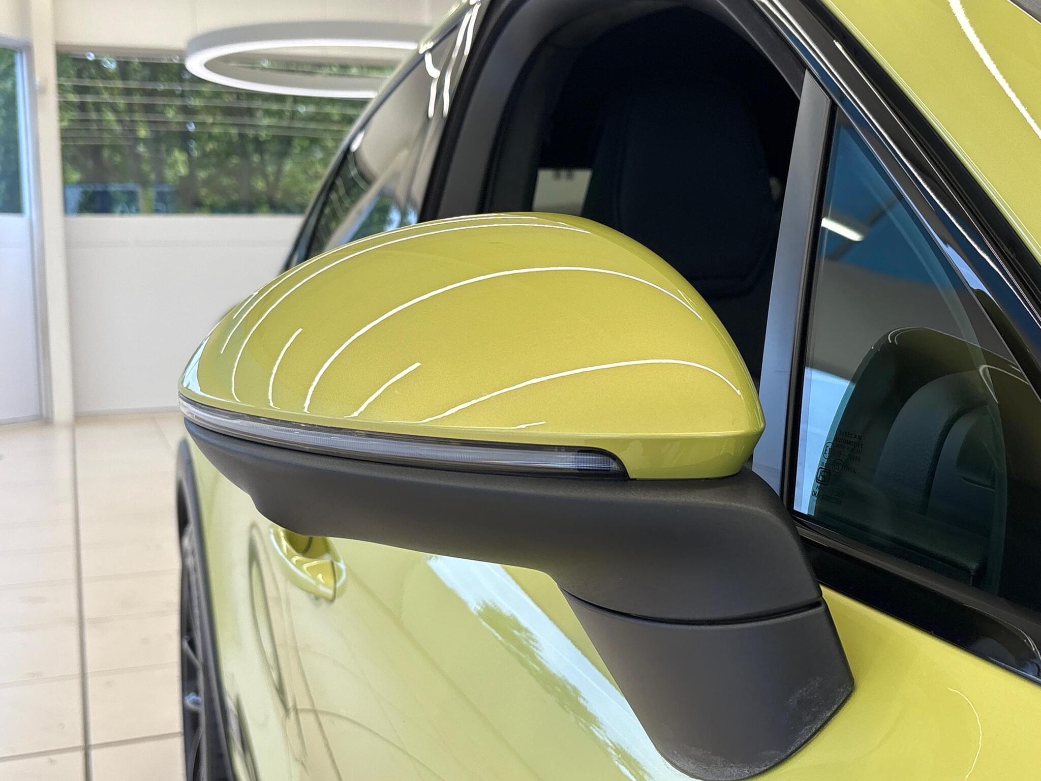 Porsche Cayenne view 22
