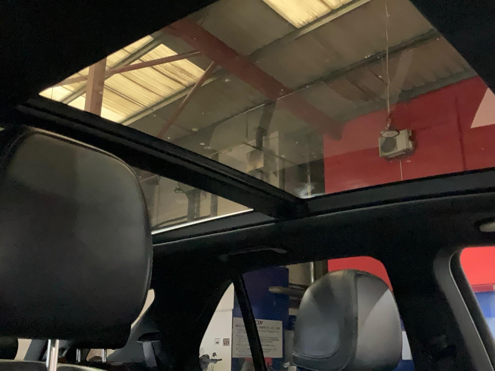 Mercedes-Benz Gle view 14