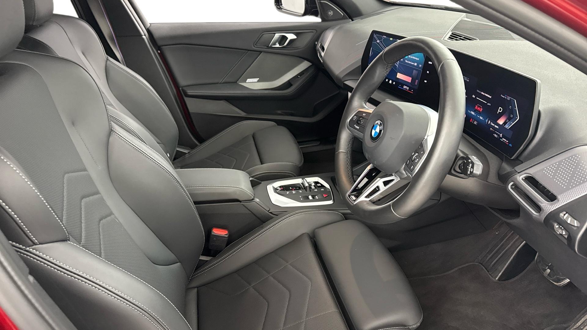 BMW 1 Series view 11