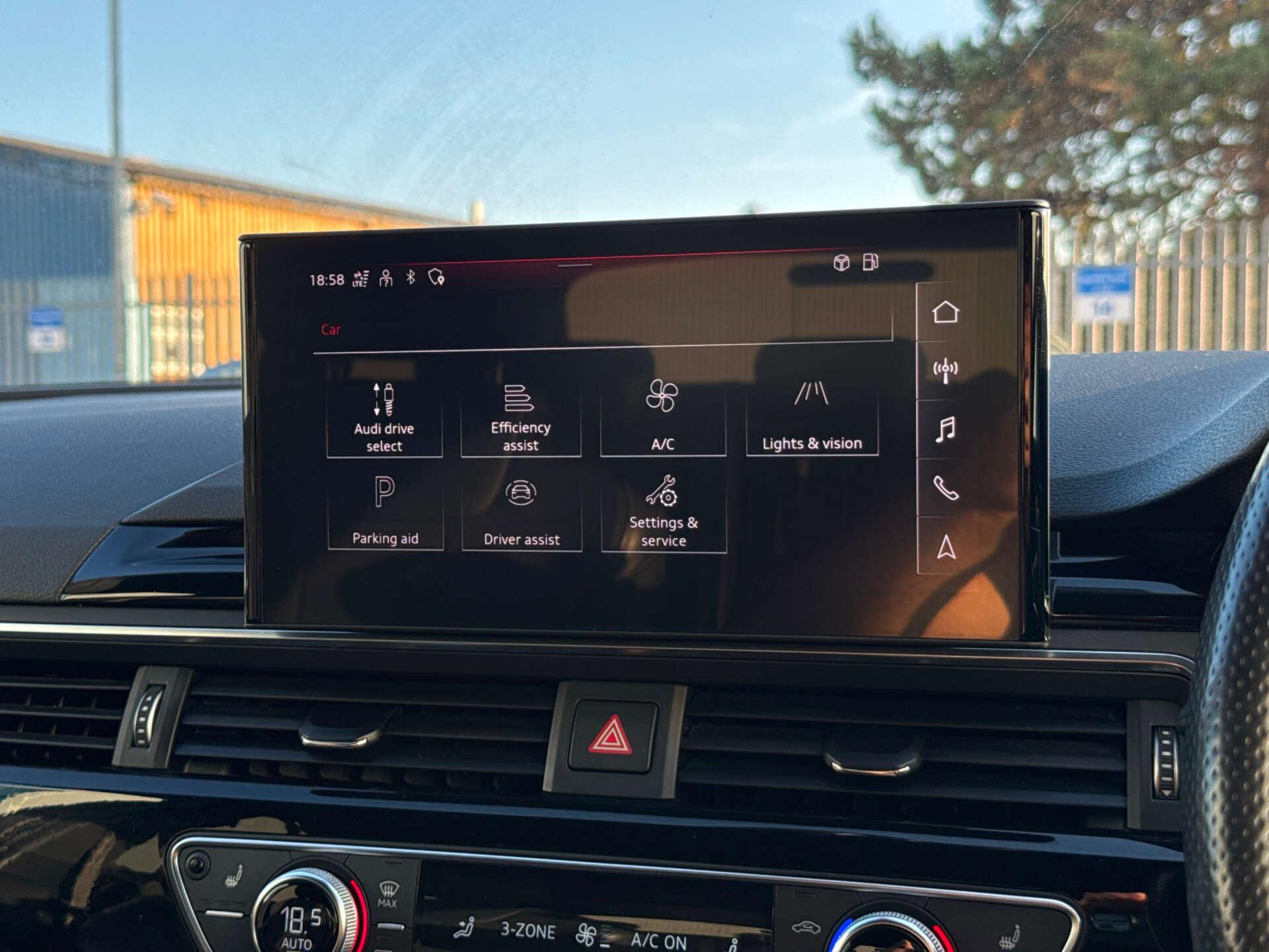 Audi A4 Avant view 69