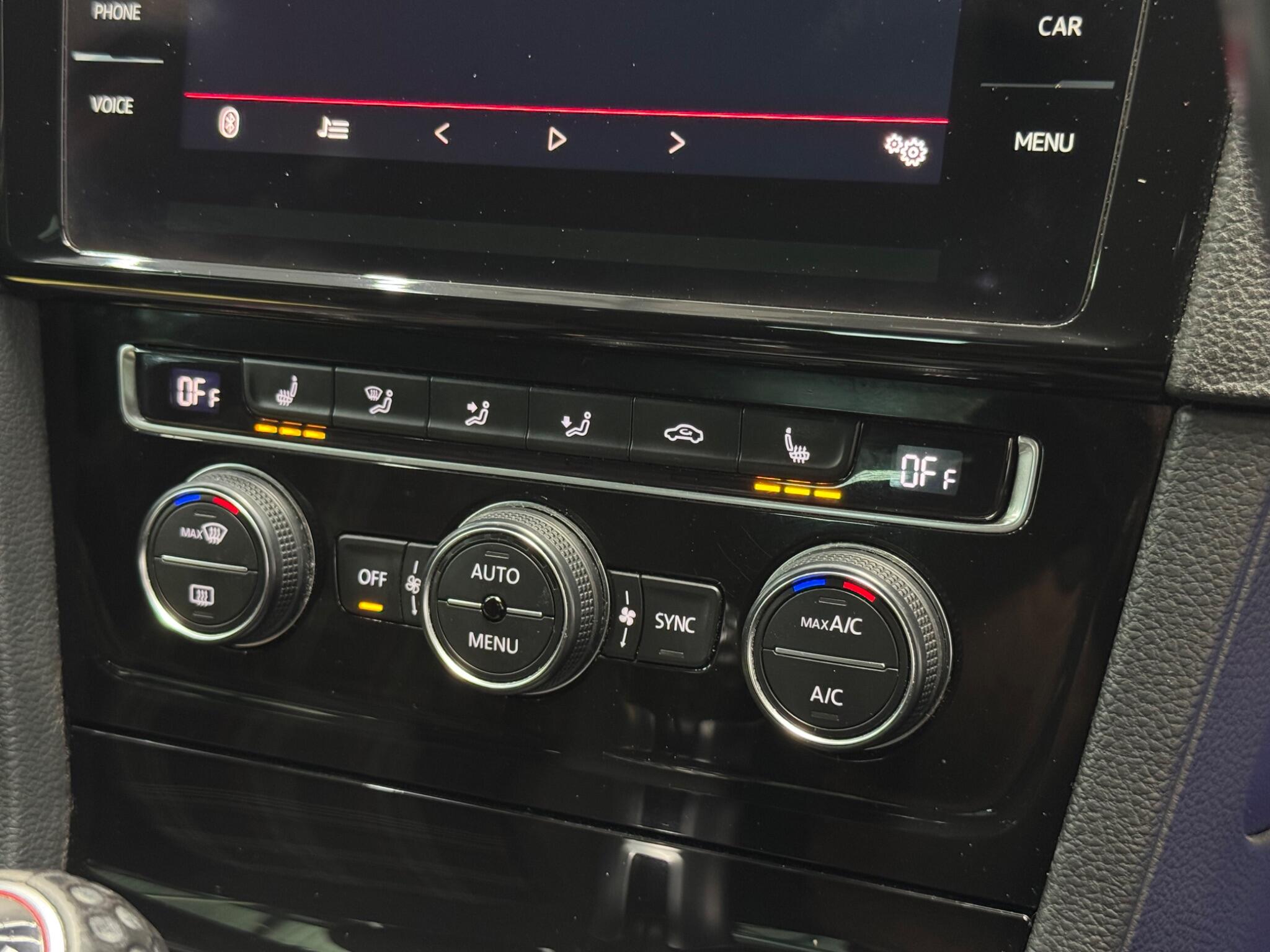 Volkswagen Golf view 12