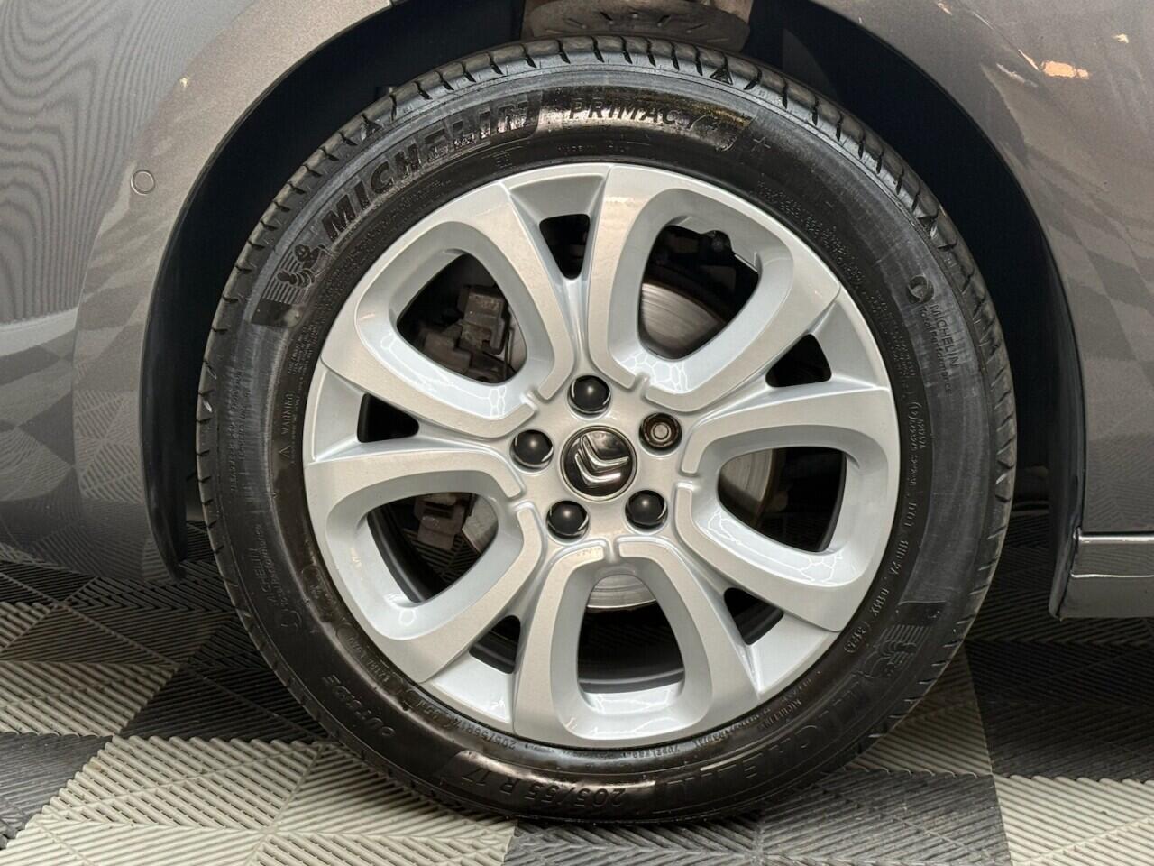 Citroen Grand C4 Spacetourer view 4