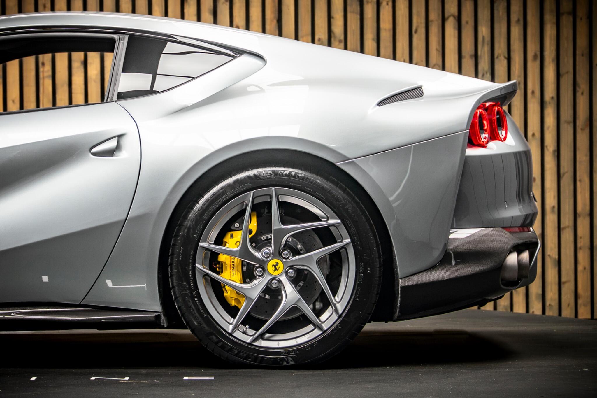 Ferrari 812 view 17