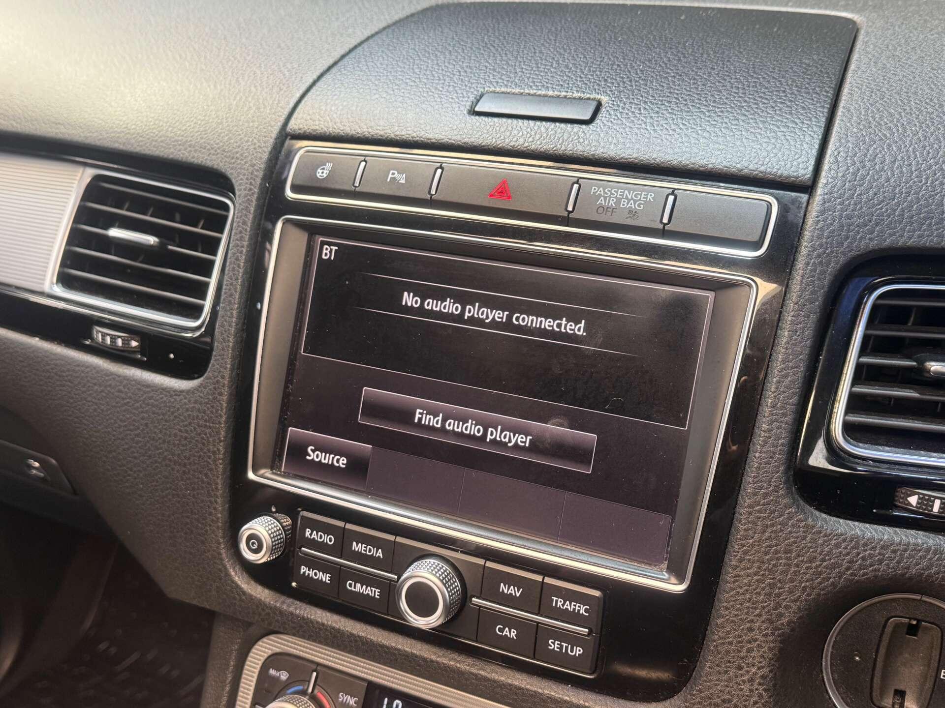 Volkswagen Touareg view 50