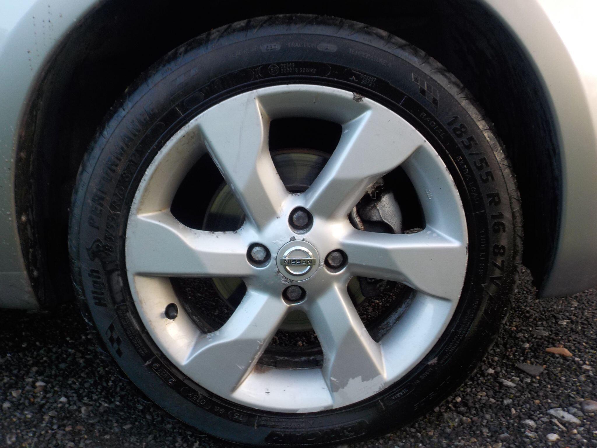 Nissan Note 1.4 16V n-tec Euro 4 5dr