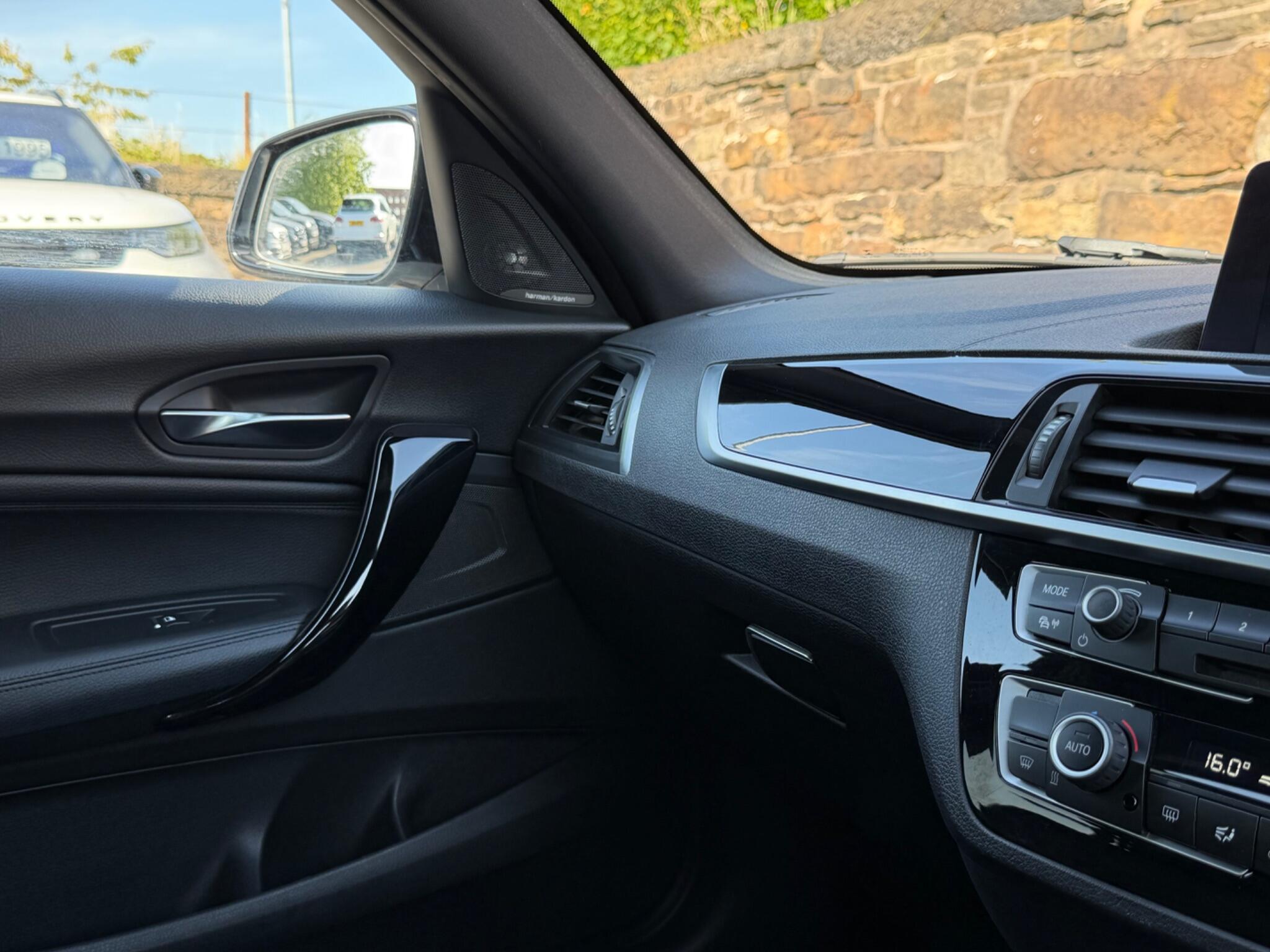 BMW 1 Series view 51