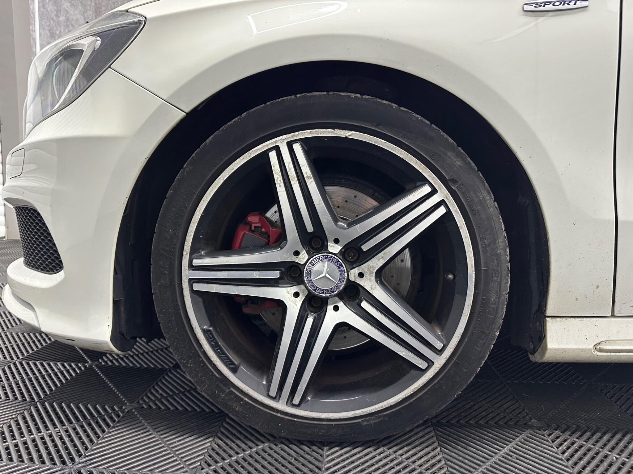 Mercedes-Benz A Class view 24