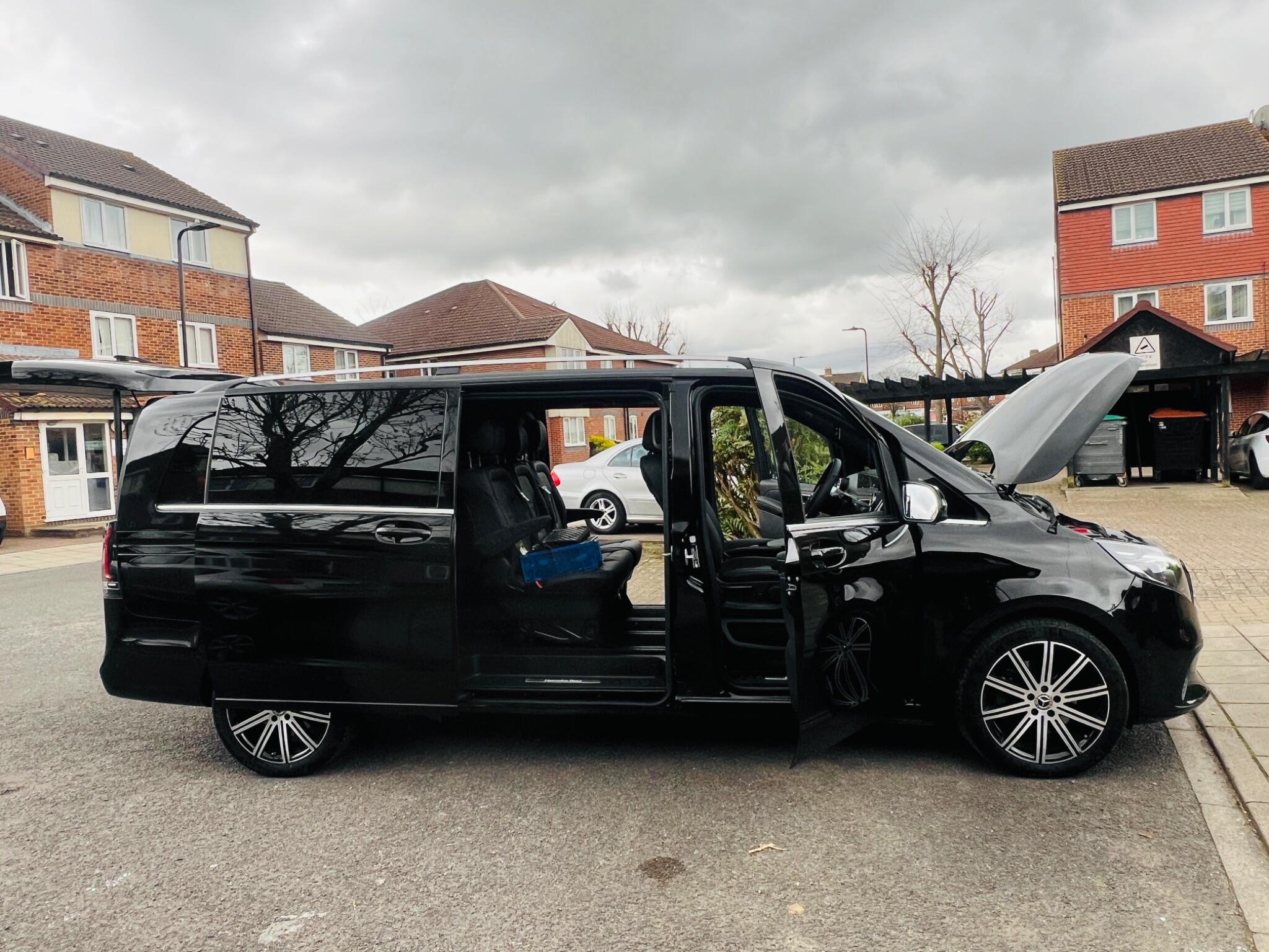 Mercedes-Benz V Class view 25