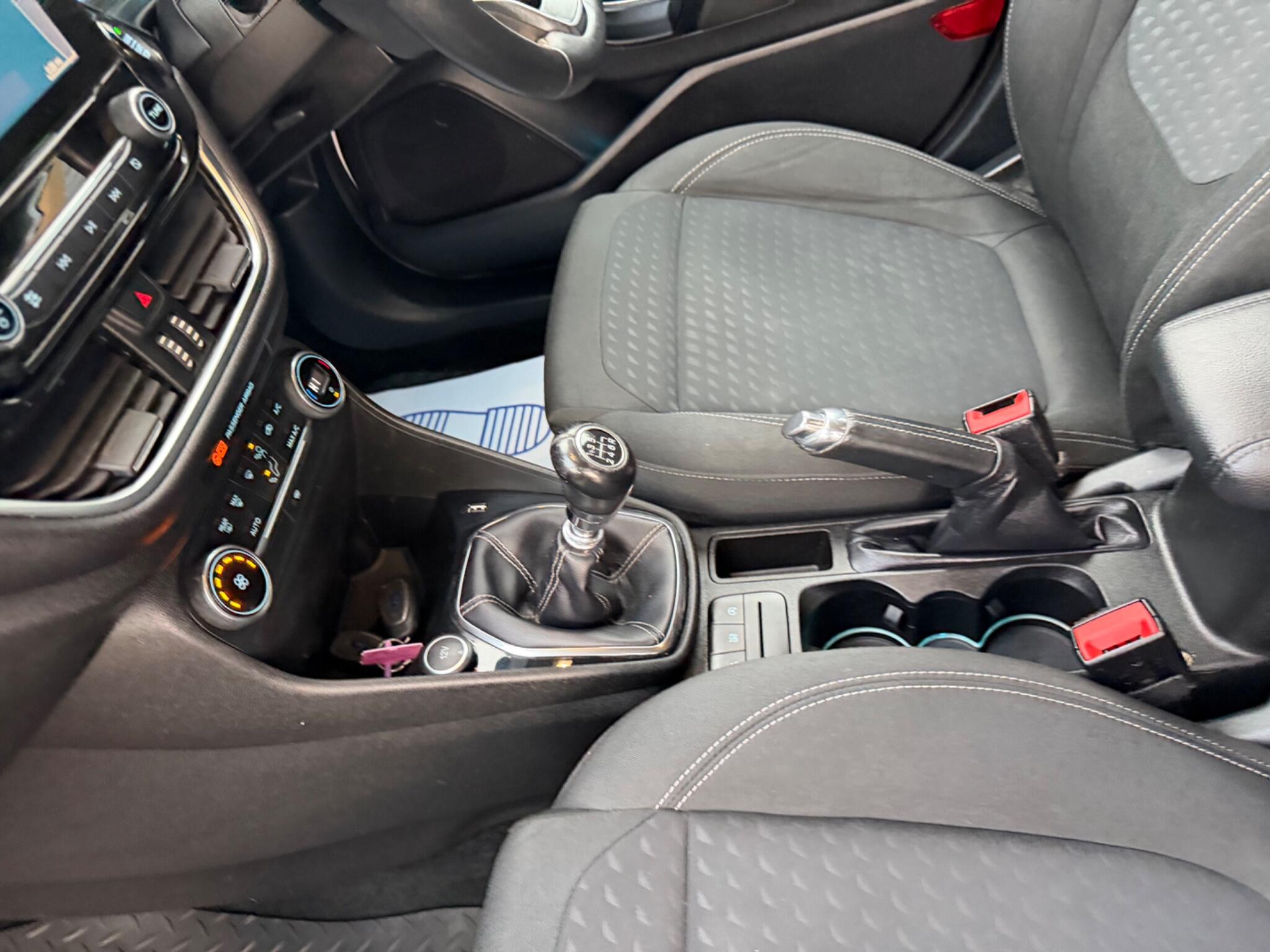 Ford Fiesta view 56