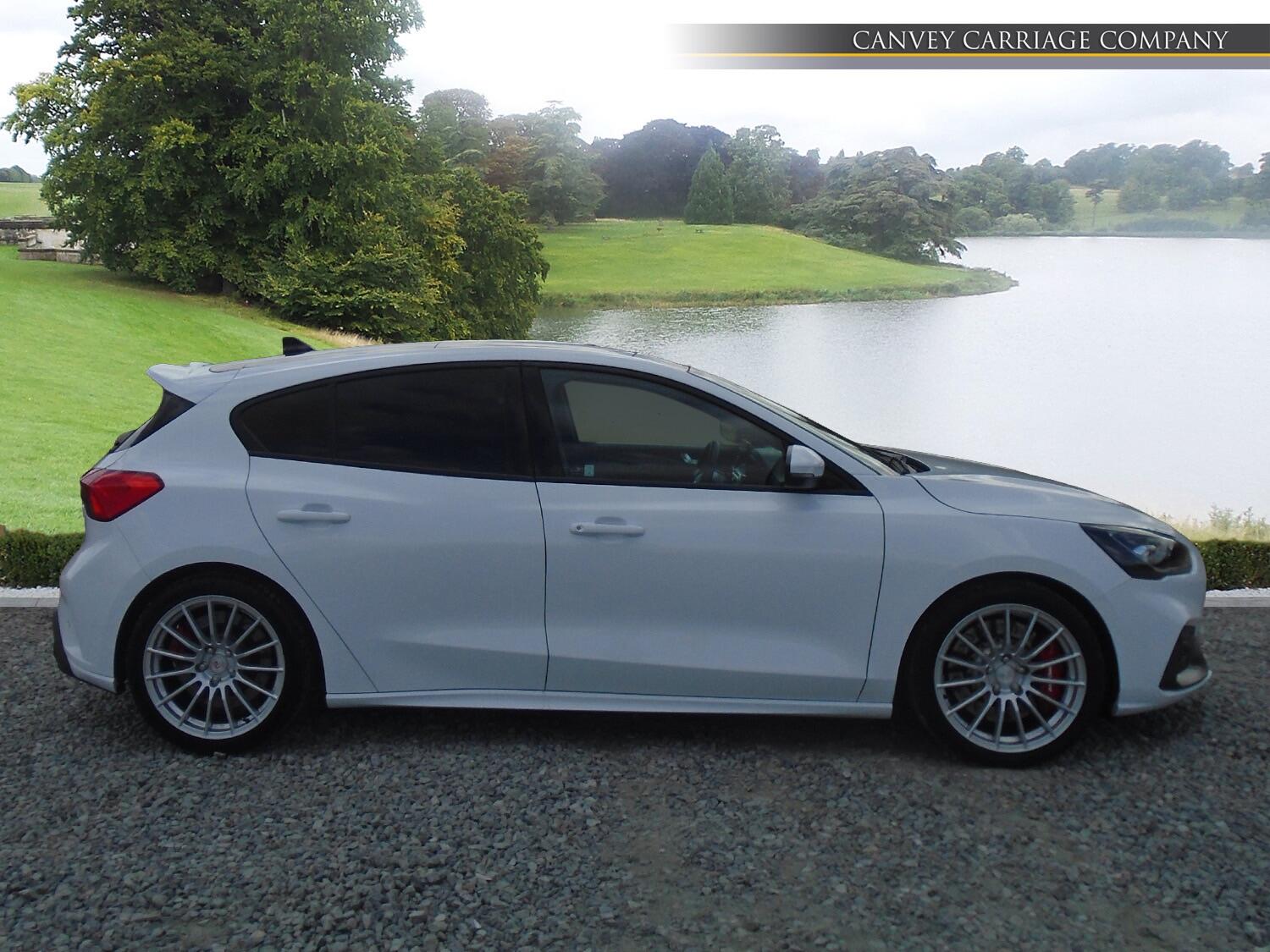 Ford Focus view 5