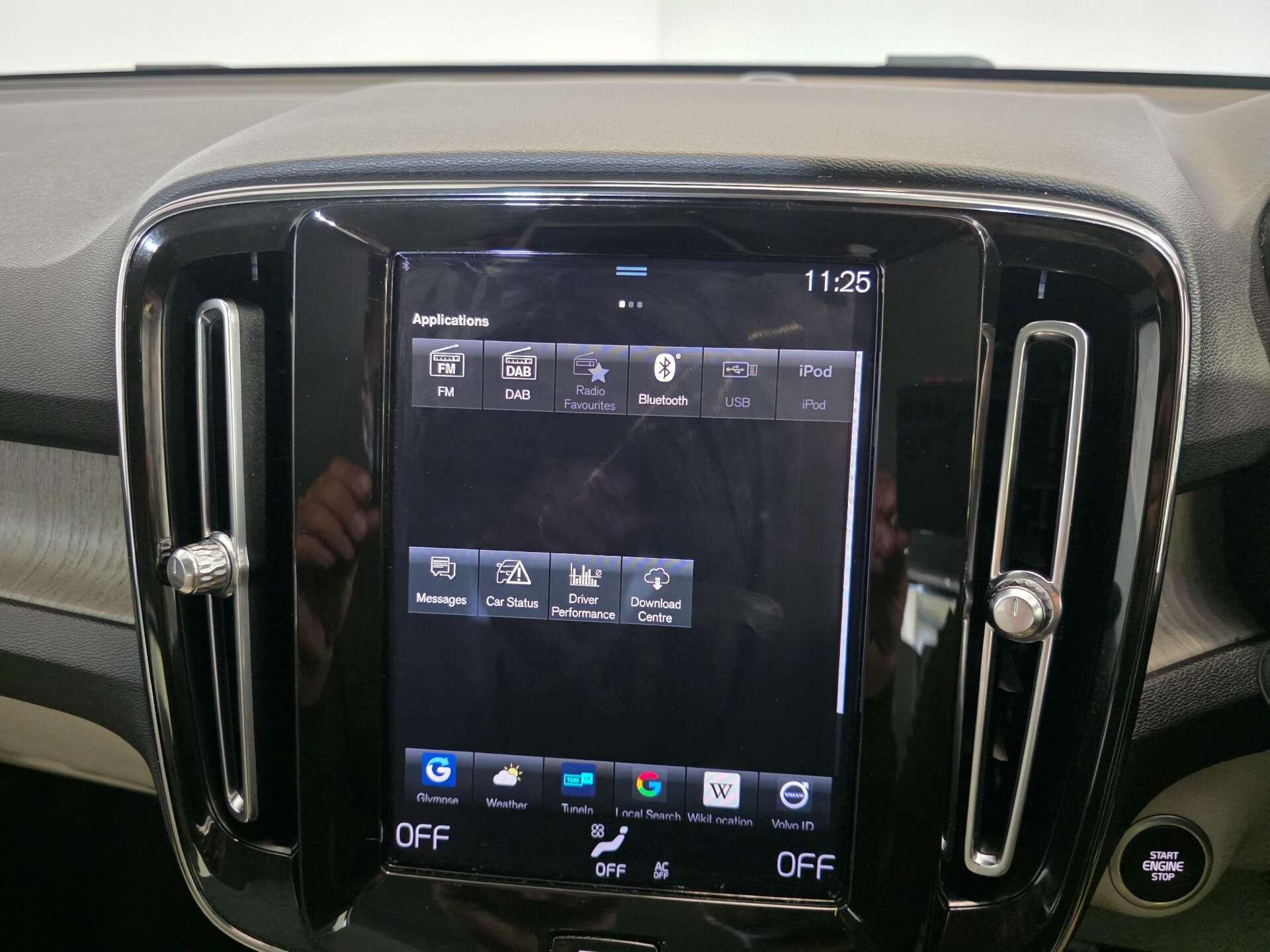 Volvo XC40 view 28