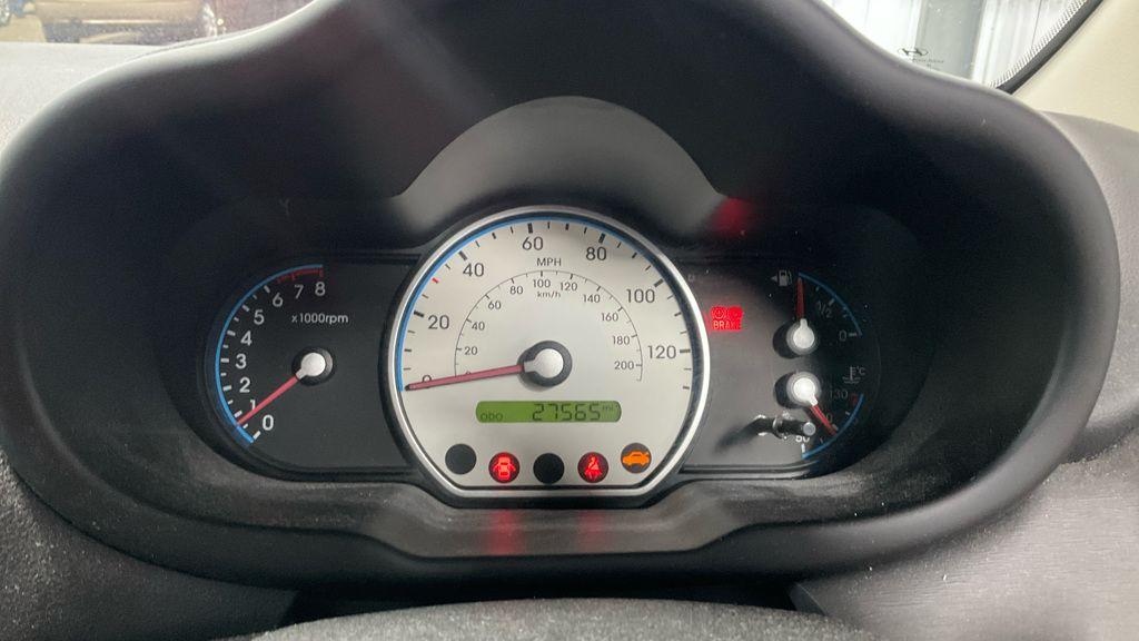 Hyundai I10 view 10