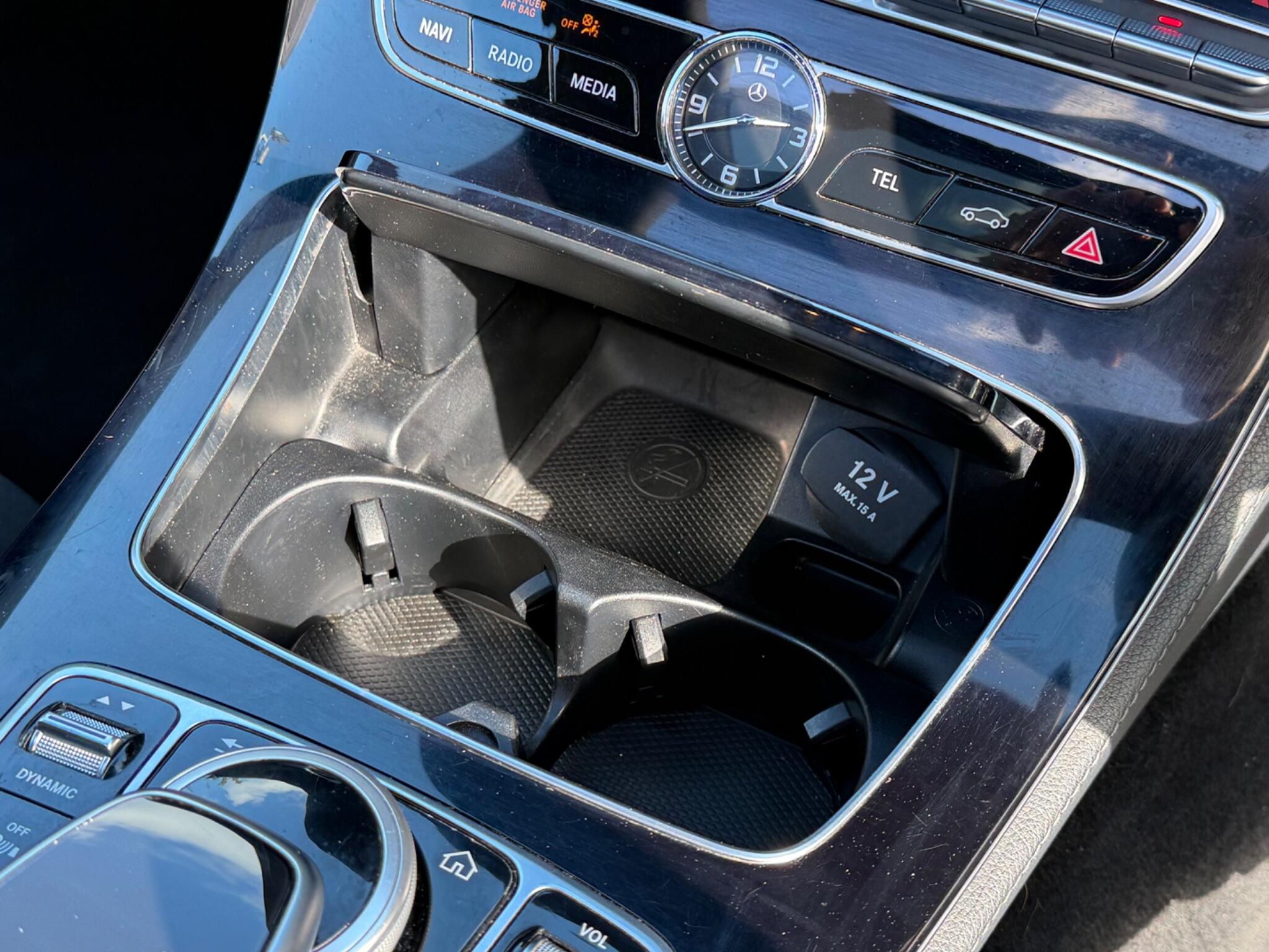 Mercedes-Benz E-Class view 42
