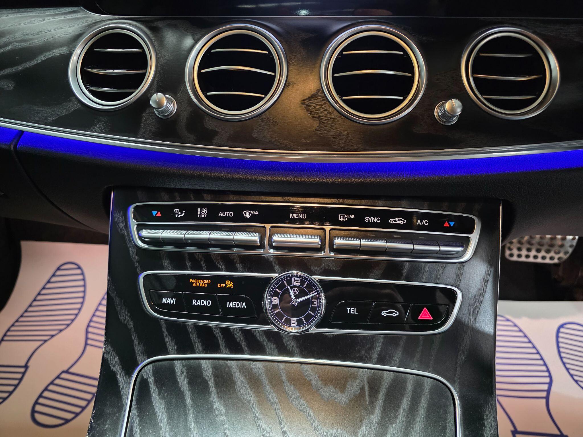 Mercedes-Benz E-Class view 9