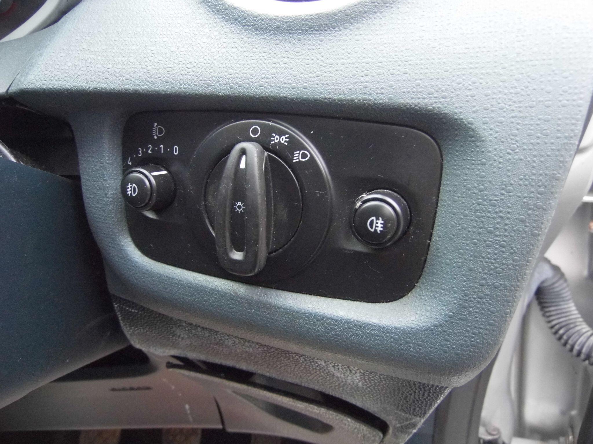 Ford Fiesta view 27