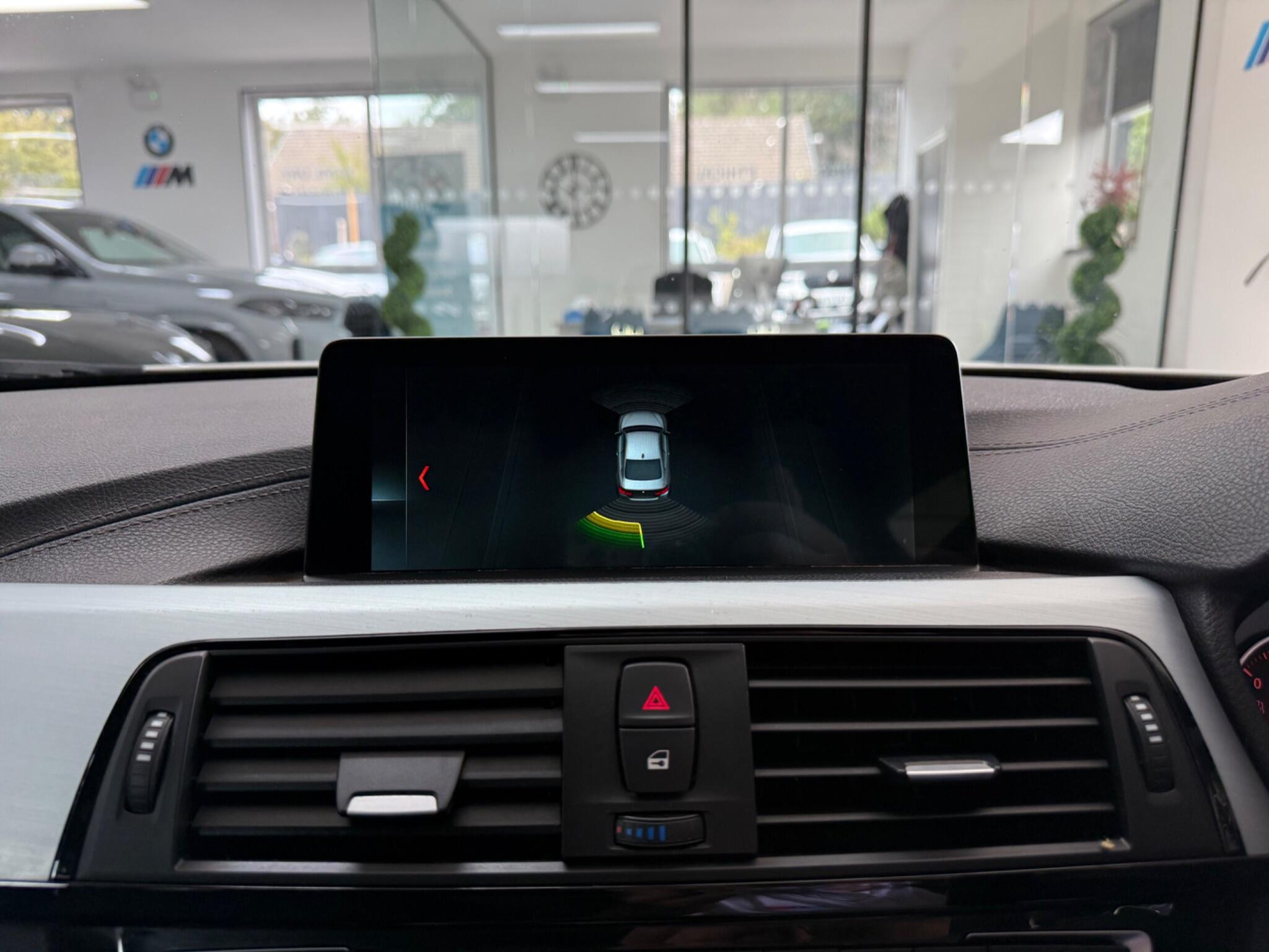 BMW 4 Series view 11
