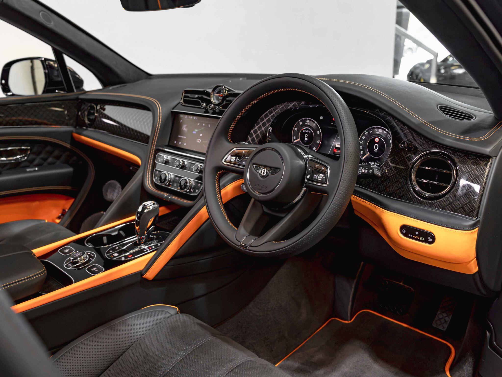 Bentley Bentayga view 21