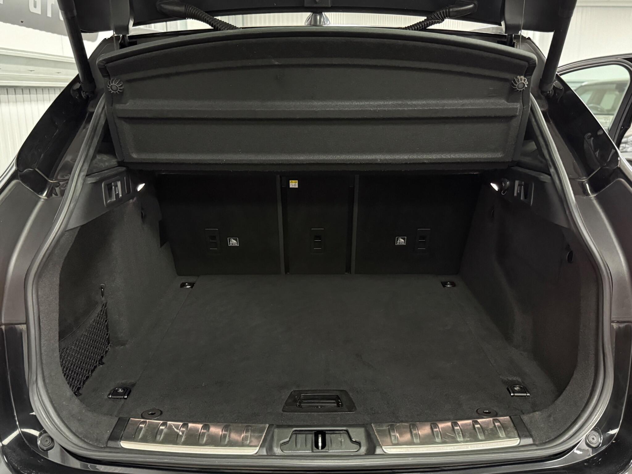 Jaguar F-Pace view 44