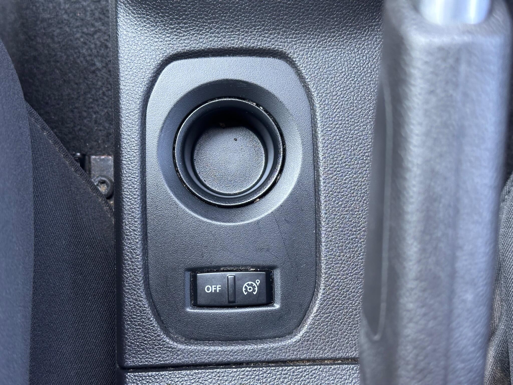 Dacia Duster view 41