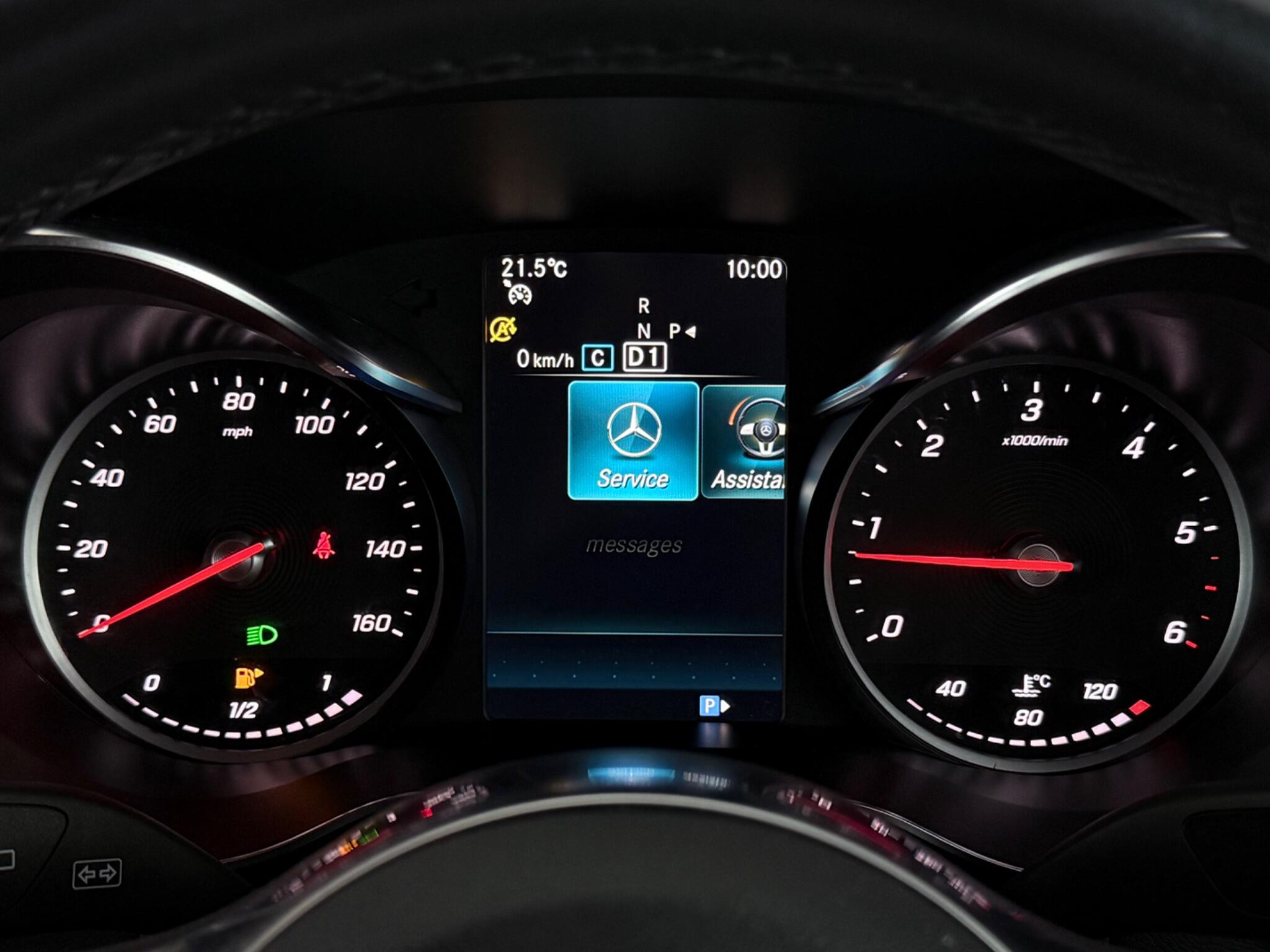 Mercedes-Benz GLC view 16