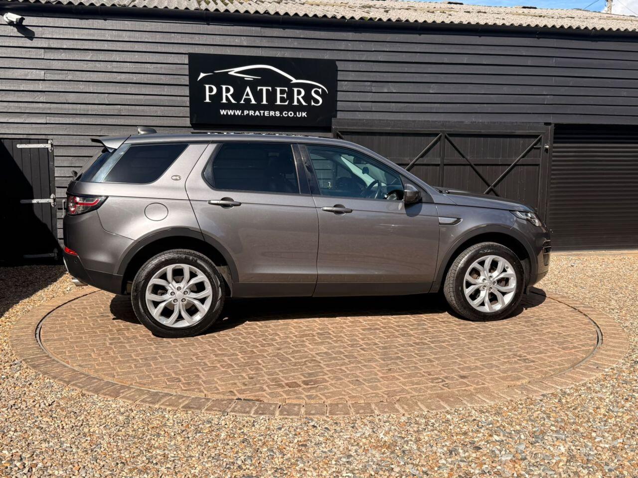 Land Rover Discovery Sport view 7