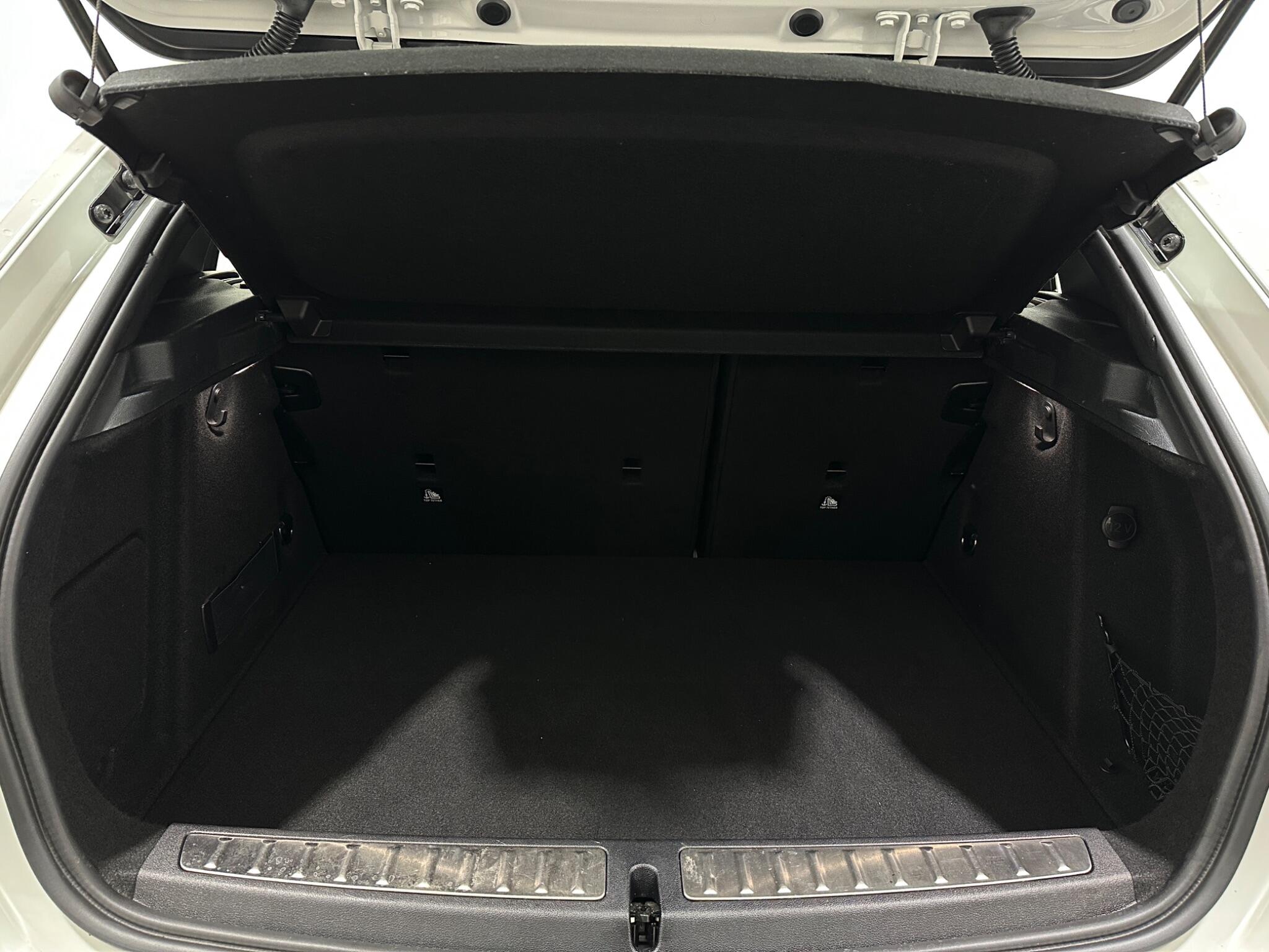BMW 1 Series view 48