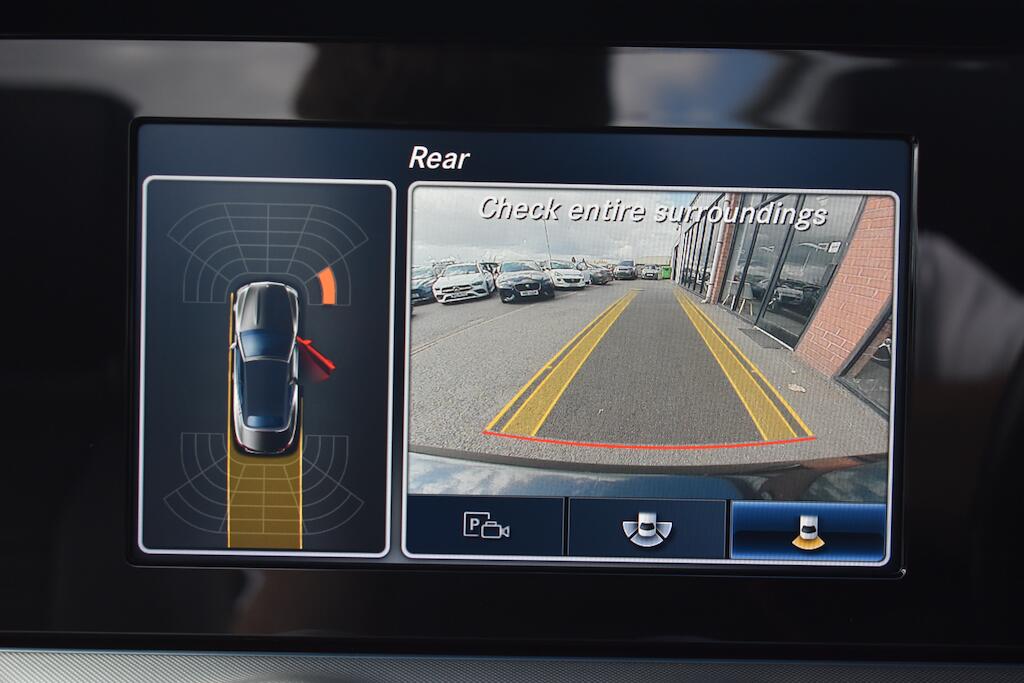 Mercedes-Benz E Class view 16