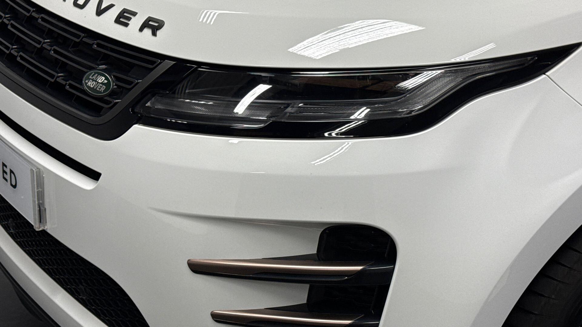 Land Rover Range Rover Evoque view 17