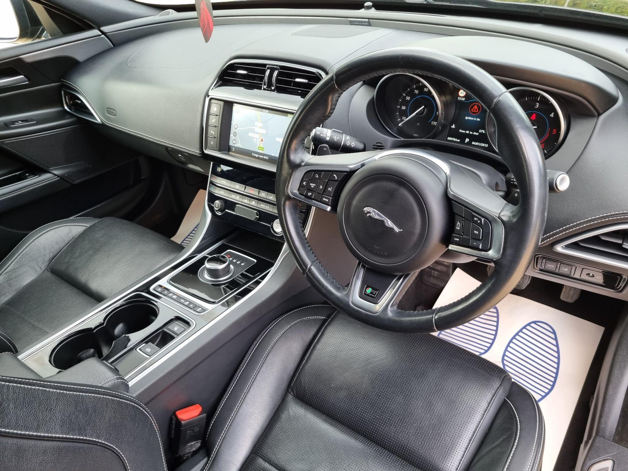 Jaguar Xe view 35