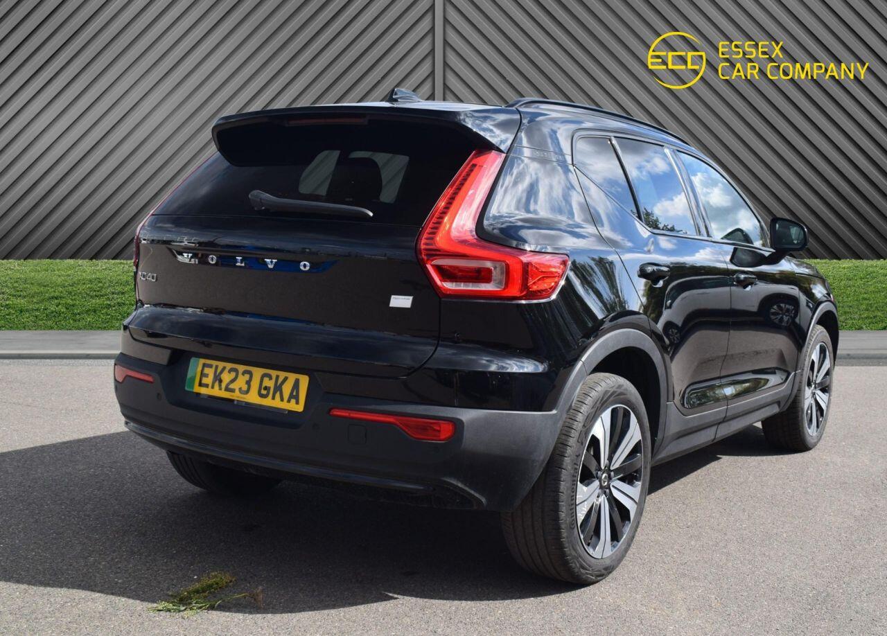 Volvo XC40 view 9