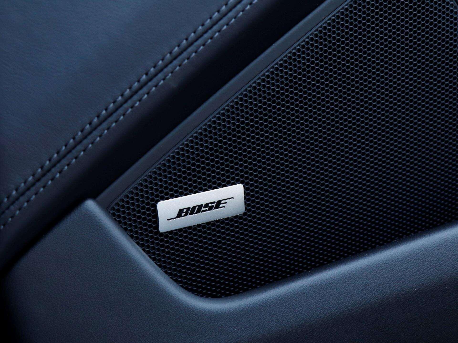 Porsche 911 view 22