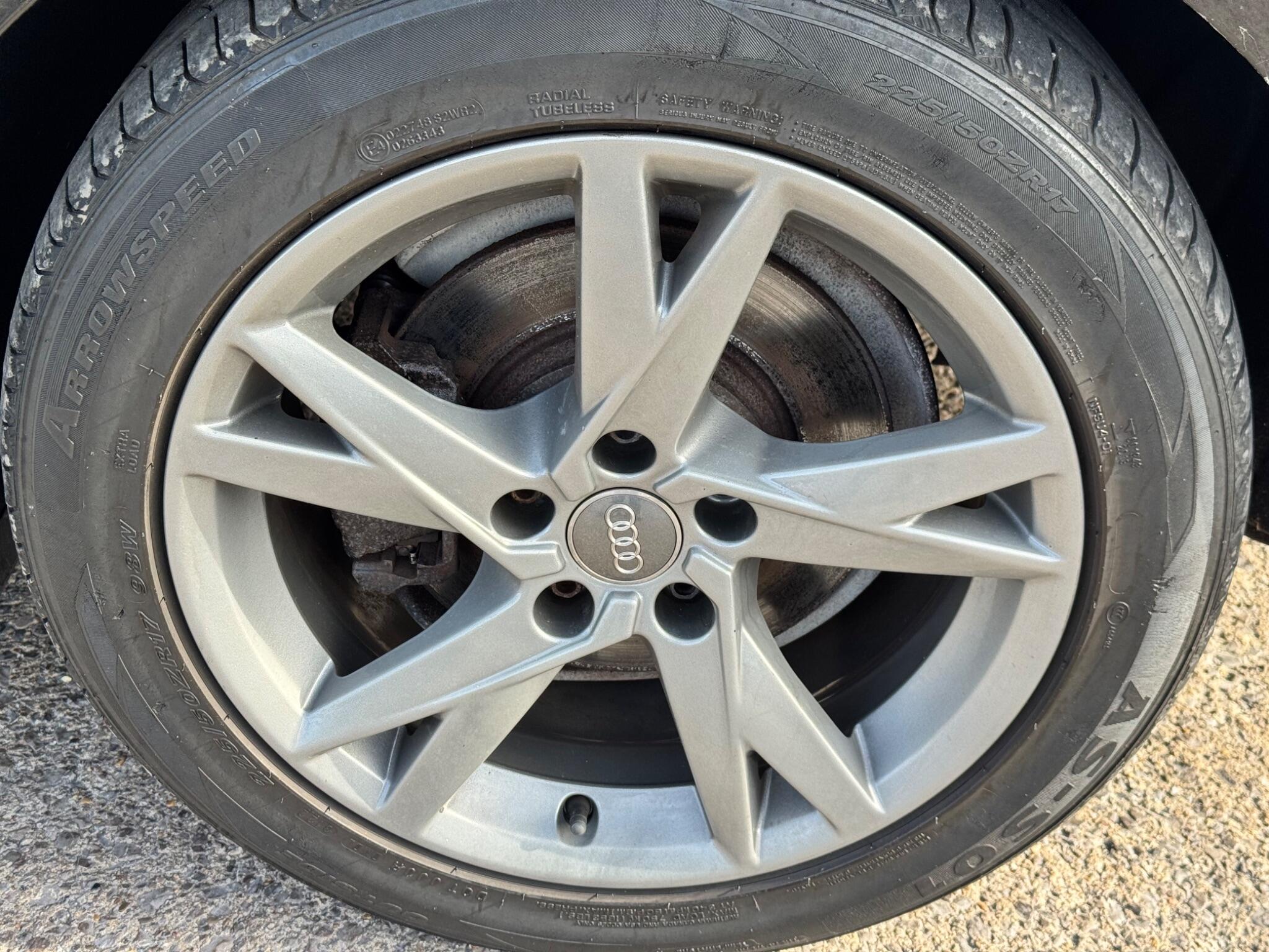 Audi A4 view 39