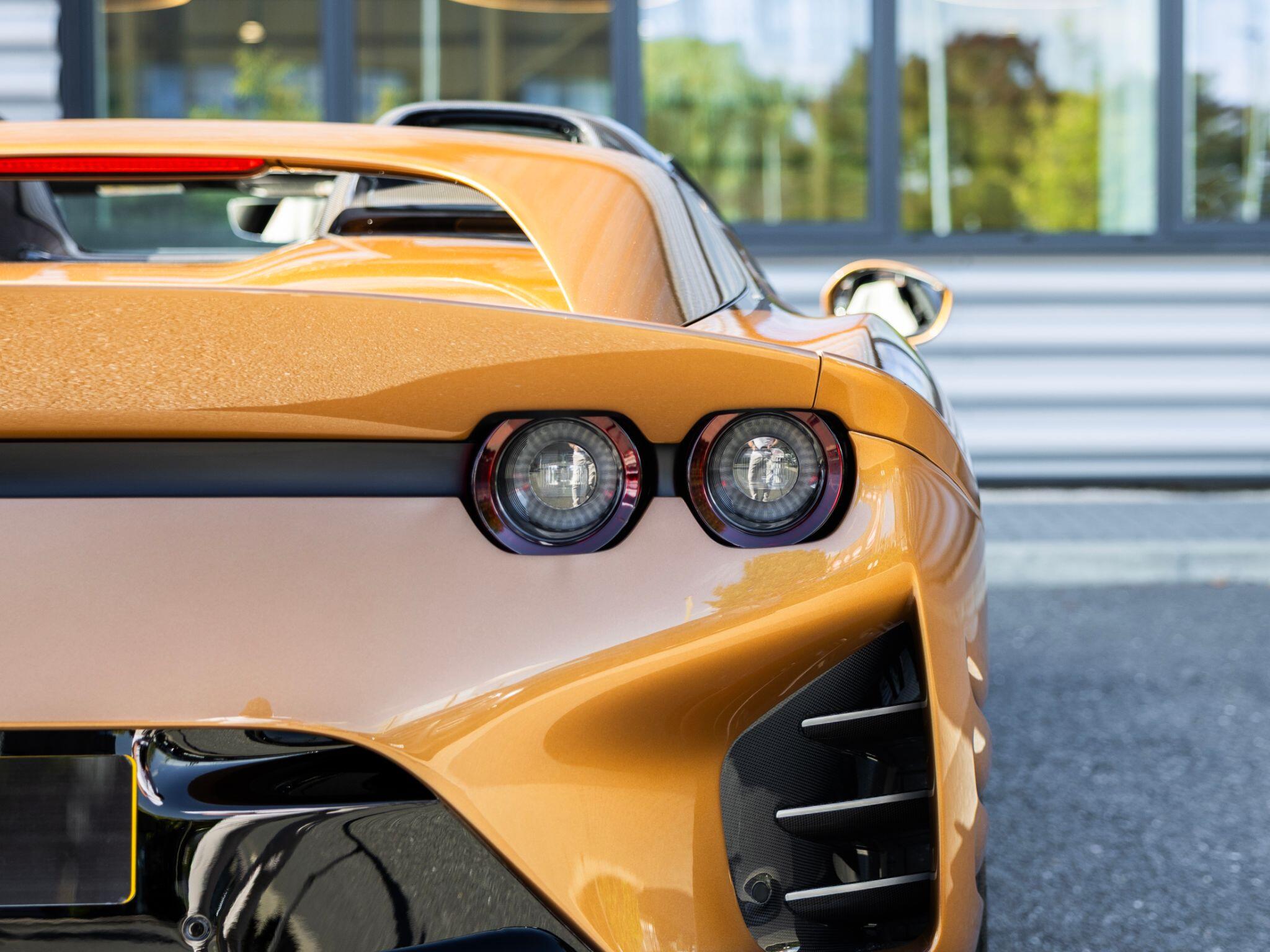 Ferrari 812 view 52