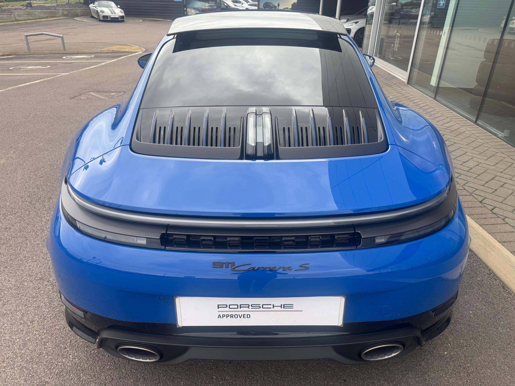 Porsche 911 view 2