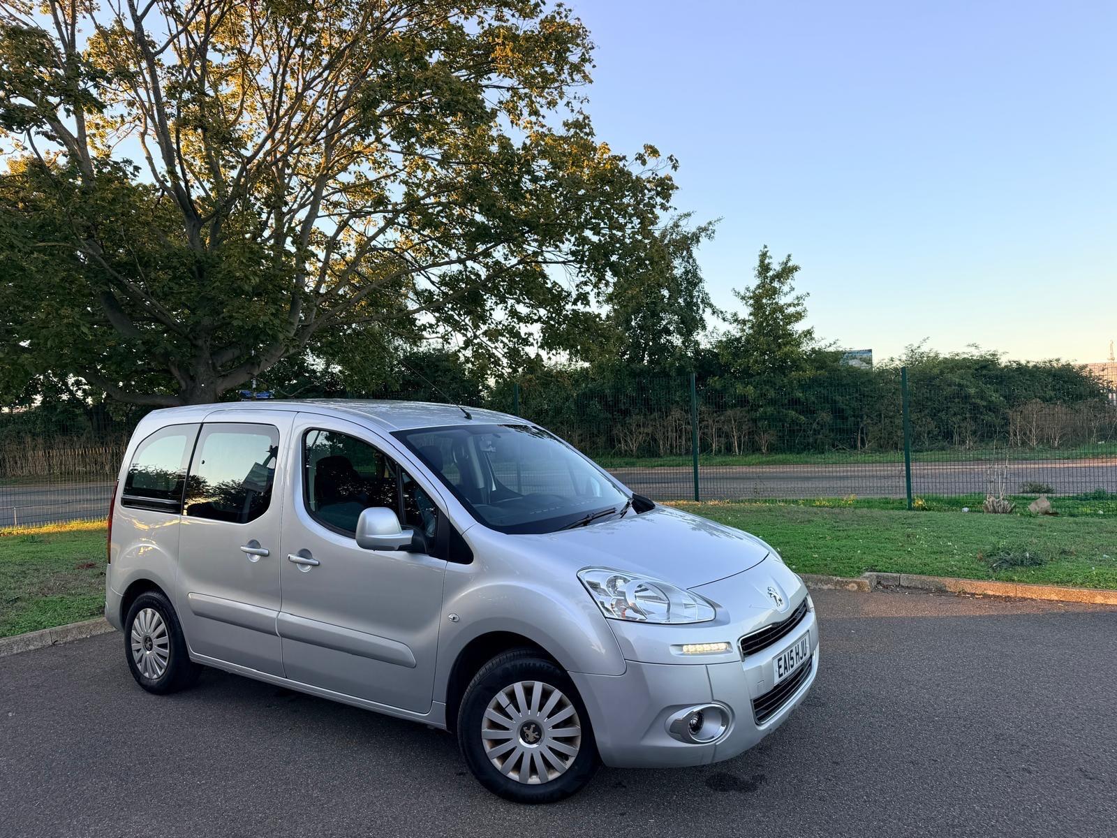 Peugeot Partner Tepee view 14