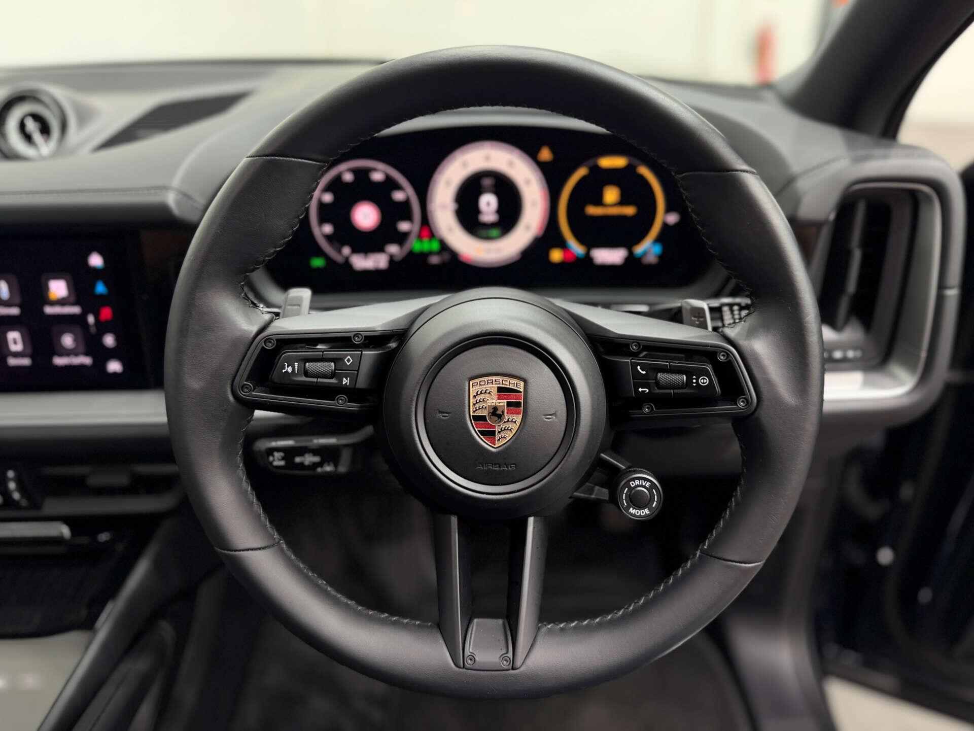Porsche Cayenne view 21