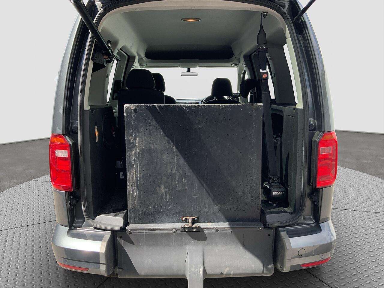 Volkswagen Caddy Life view 16