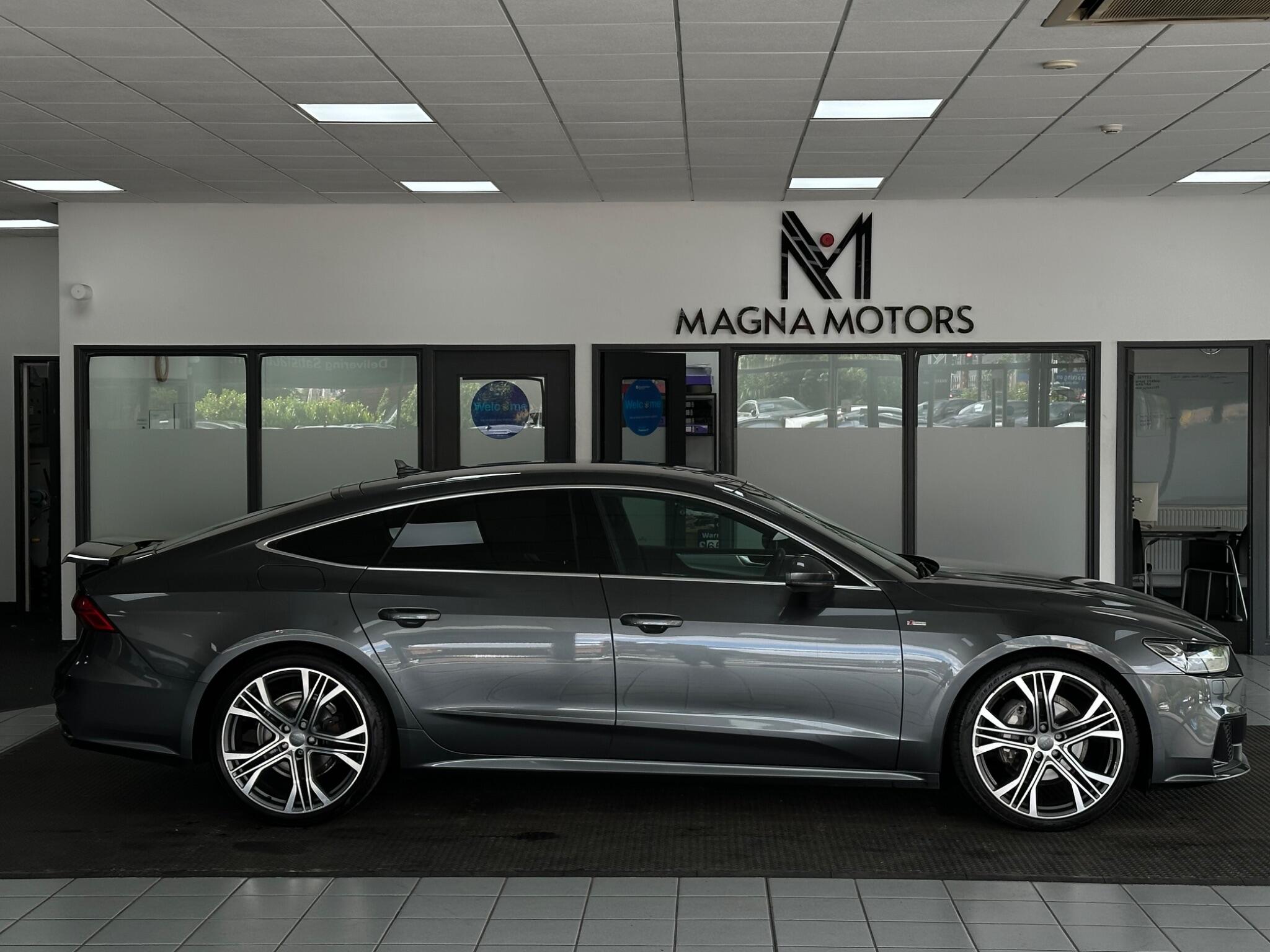 Audi A7 view 3