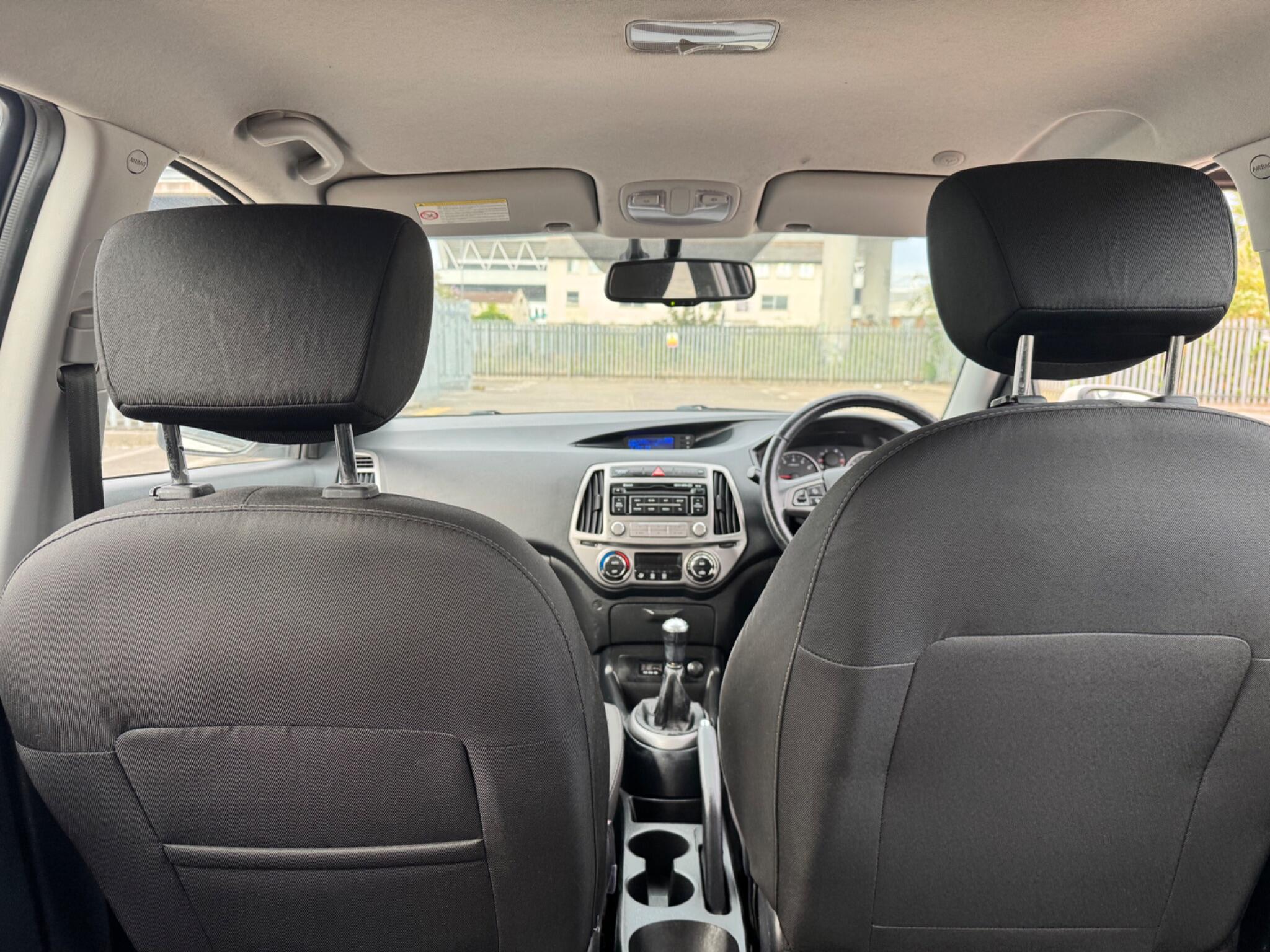 Hyundai i20 view 27