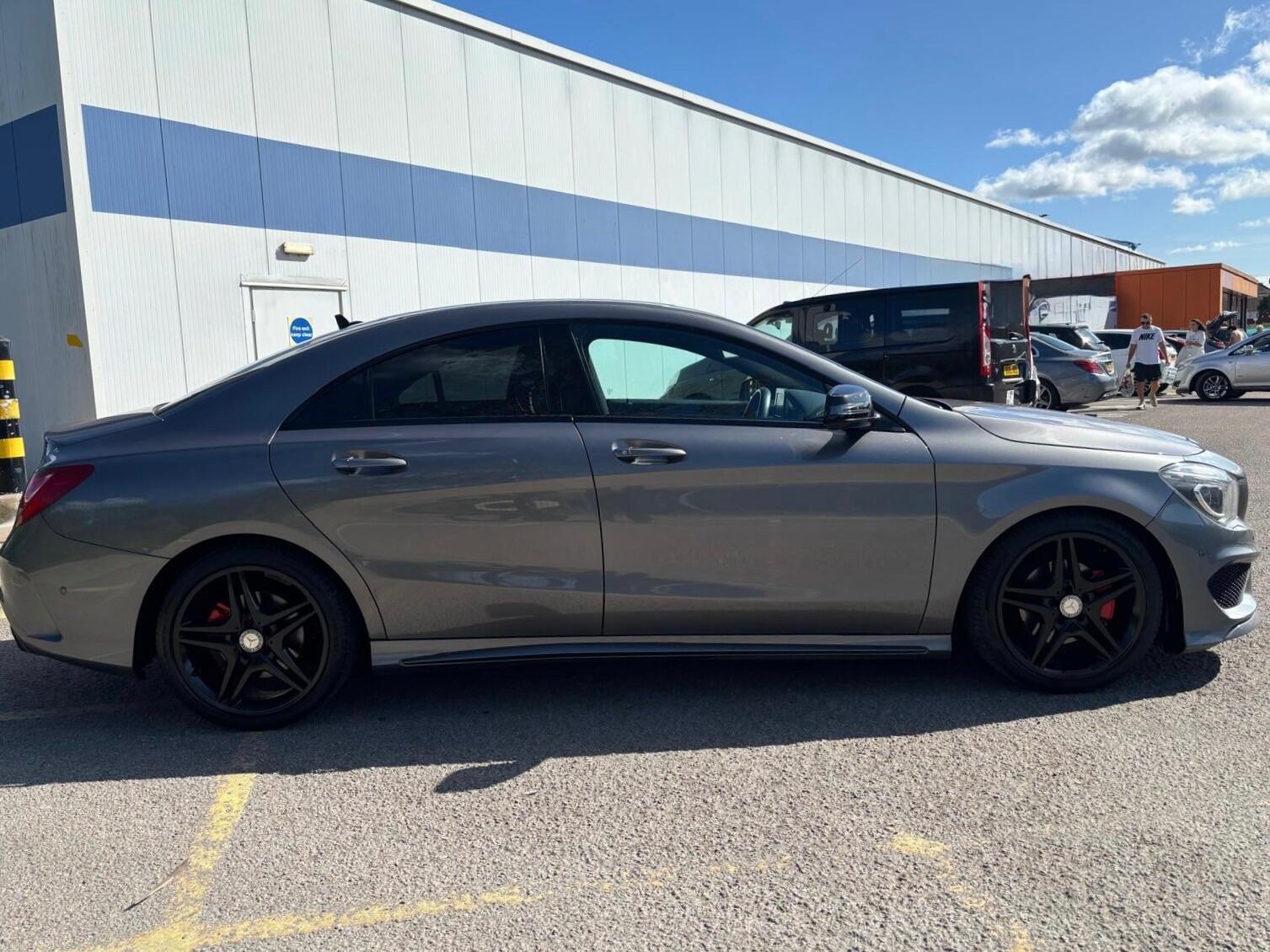 Mercedes-Benz Cla view 14